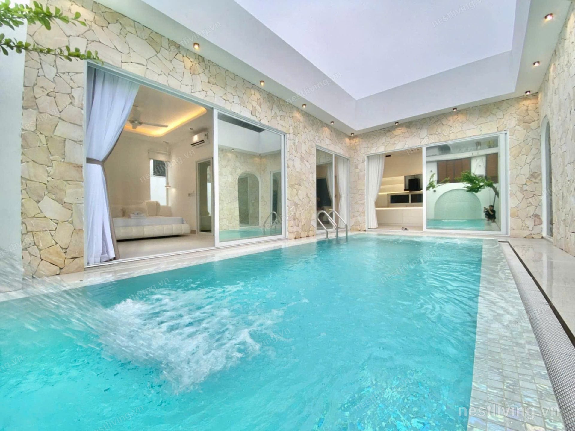 Balcony 3-Bed Villa for Rent in Quận Sơn Trà, Da Nang