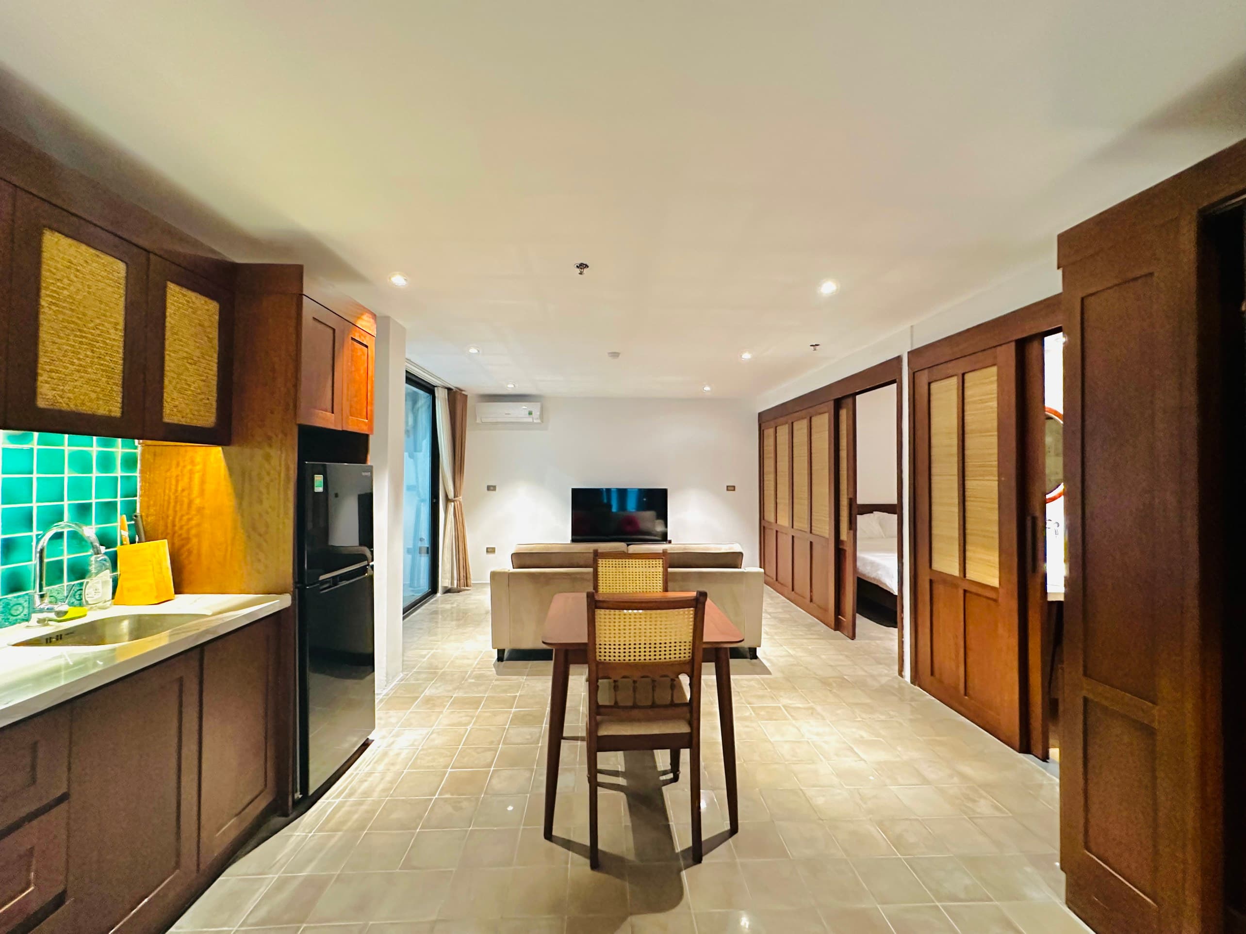 Indochine 1 Bedroom on To Ngoc Van with mall Courtyard 2