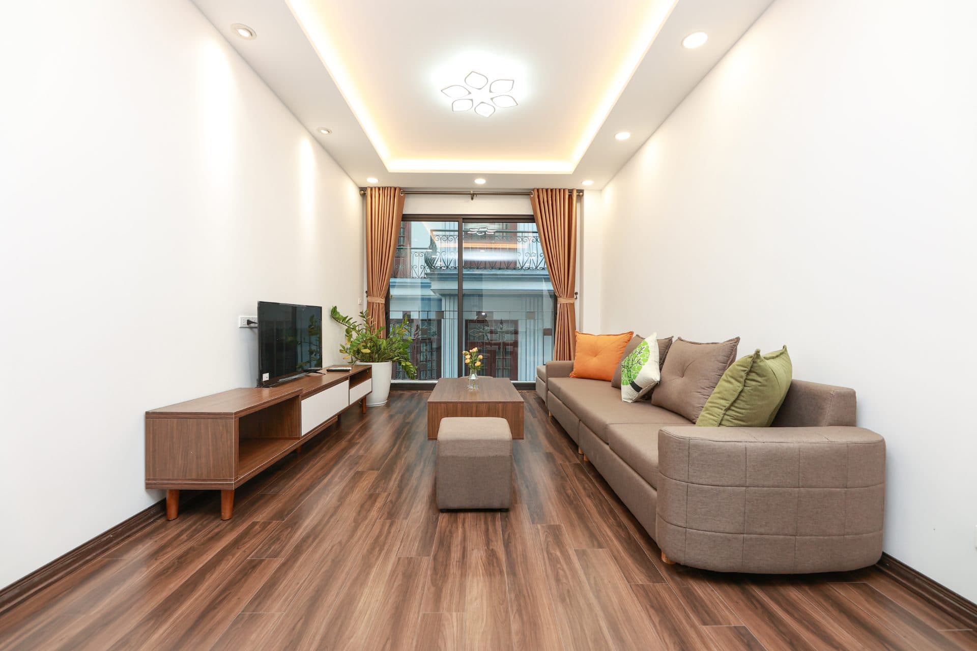 Bright and spacious 2 bedroom apartment at Tay Ho street 3