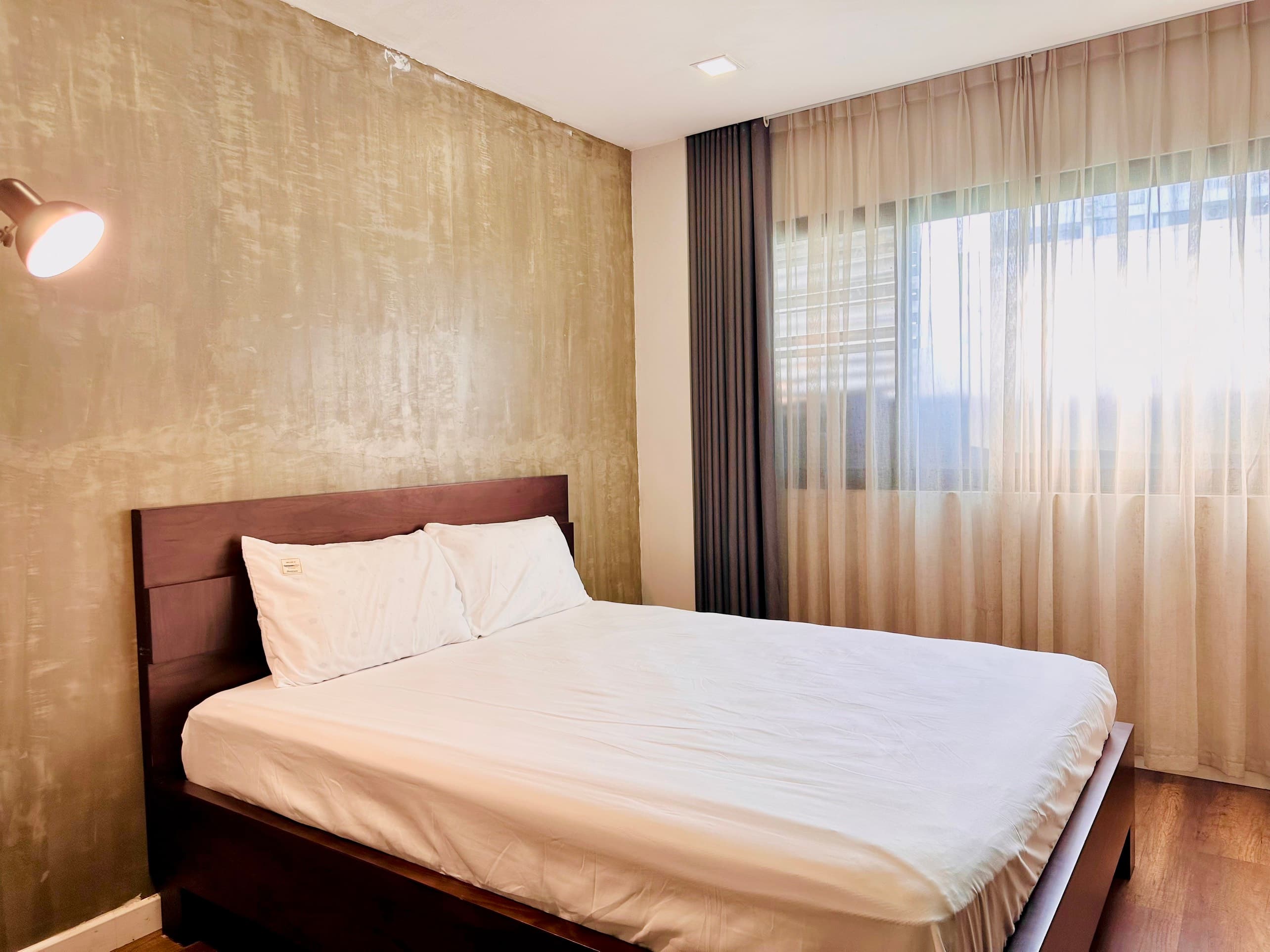 Stylish Modern 1 Bedroom in Tay Ho 3