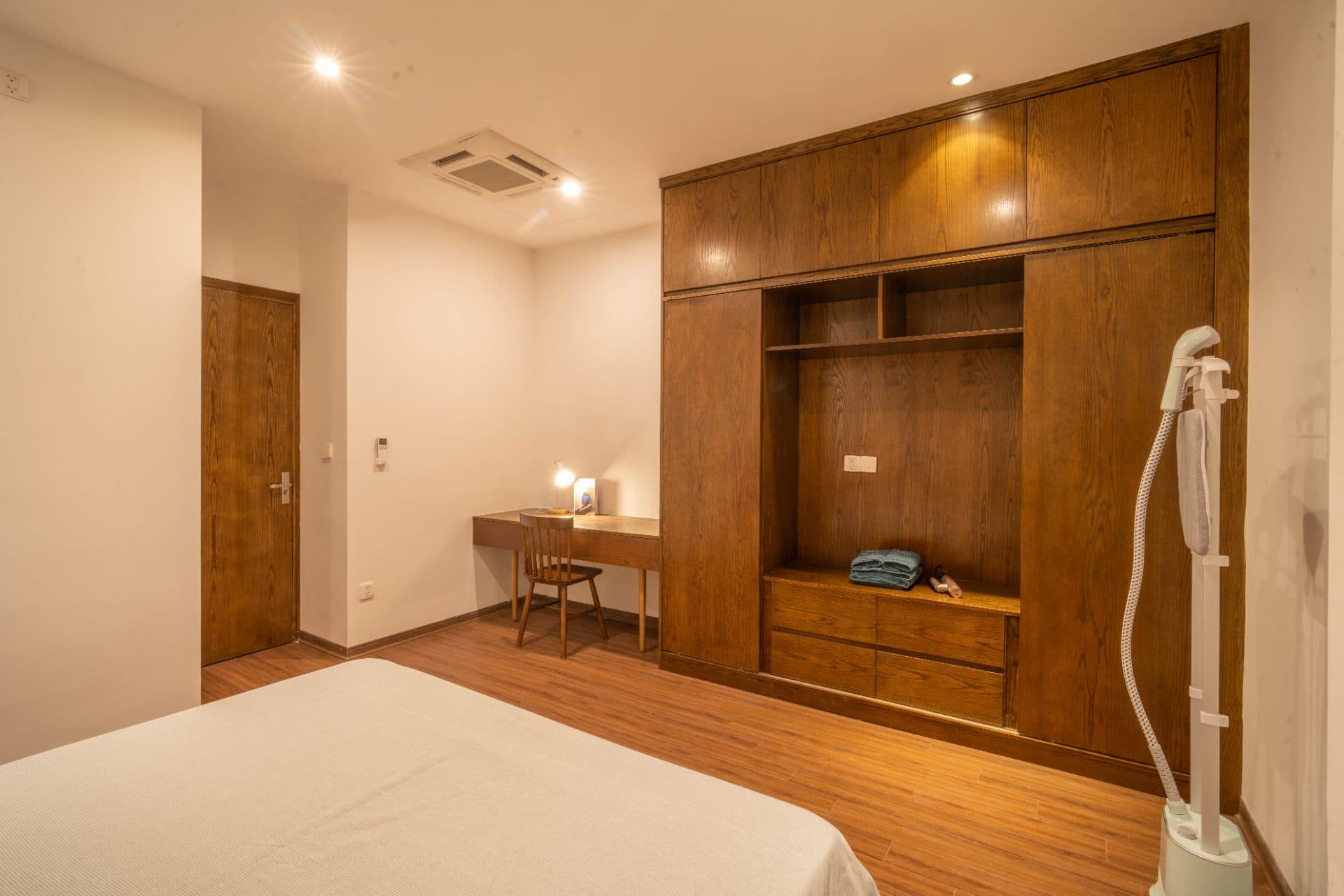 Beautiful 1 Bedroom in Tay Ho 3