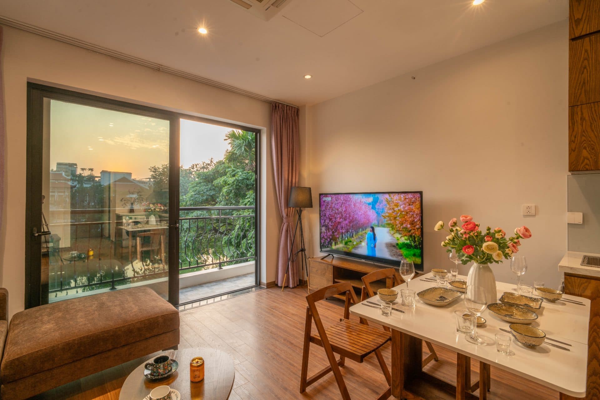 Beautiful 1 Bedroom in Tay Ho