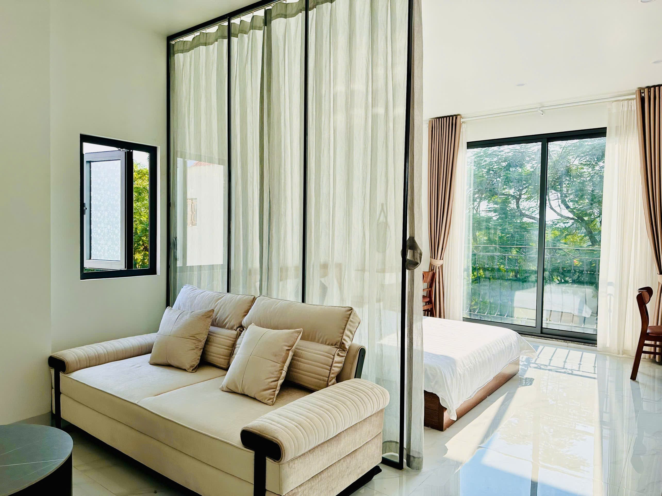 Stunning Studio in Dang Thai Mai 3