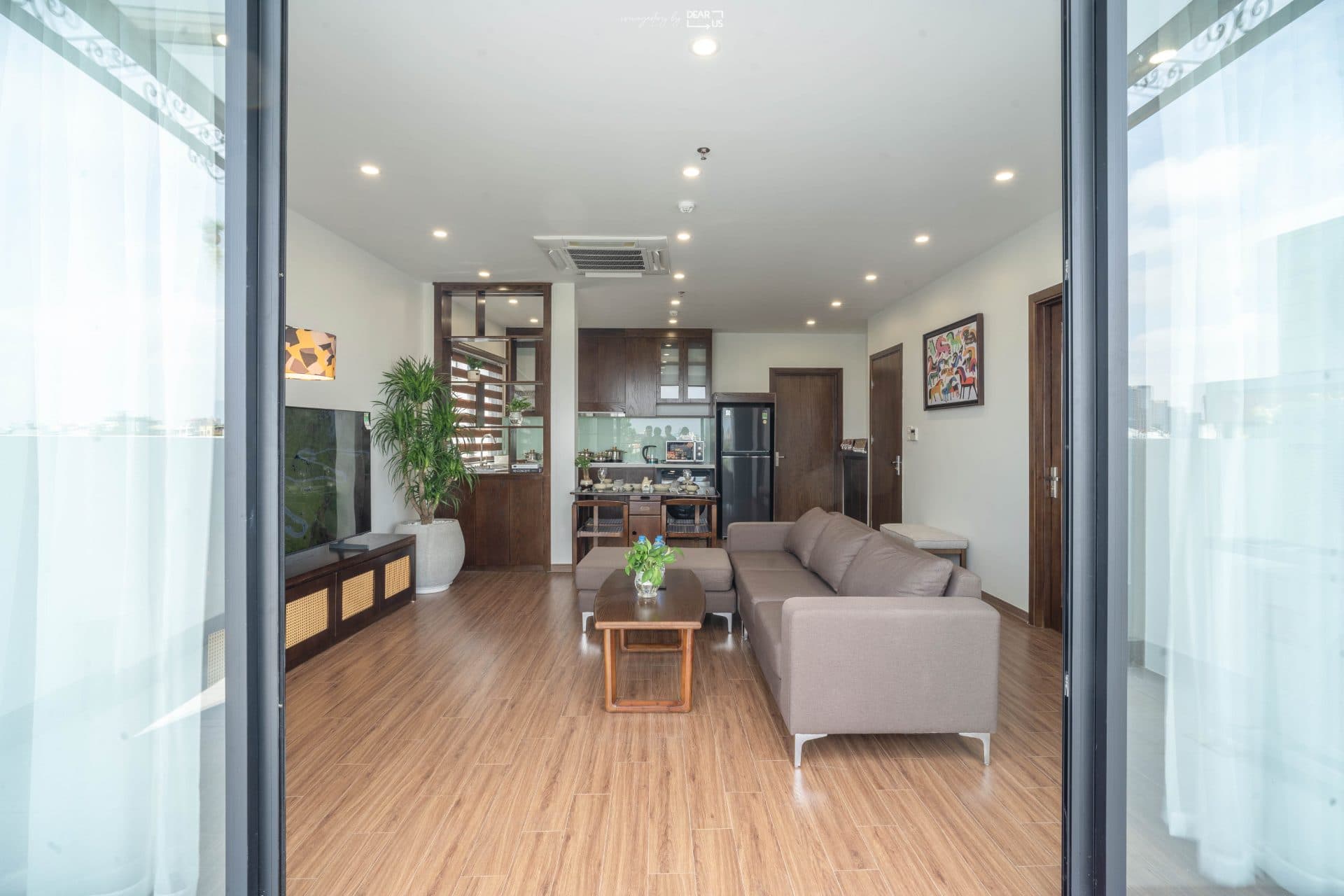 Gorgeous Top Floor 2 Bedroom on Vu Mien 2