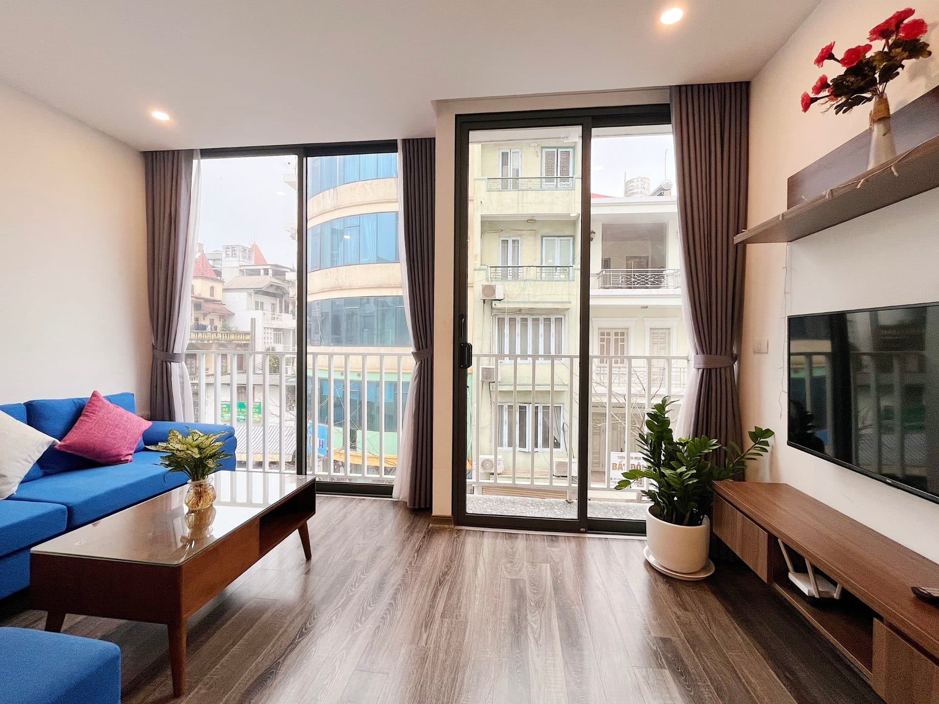 Modern 1 bedroom apartment at Vong Thi street 2