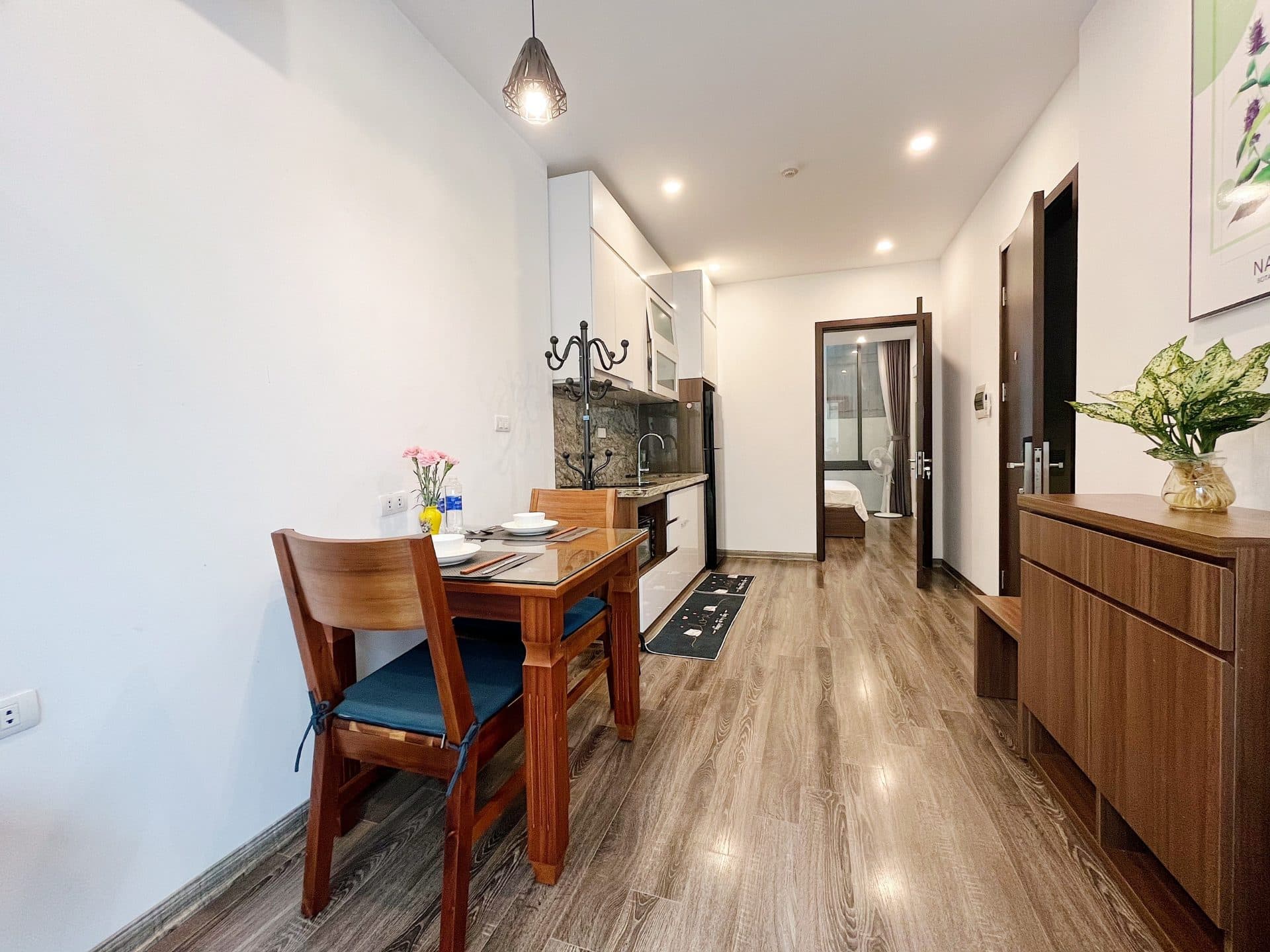 Modern 1 bedroom apartment at Vong Thi street 3