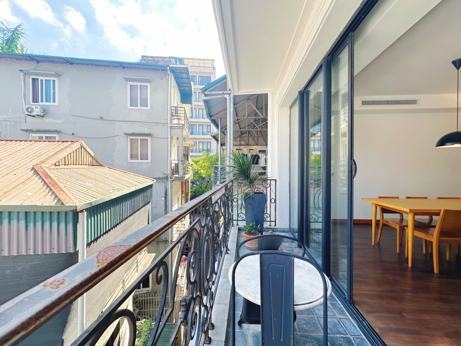 Big Open-Planned 3 Bedroom in Tay Ho 3