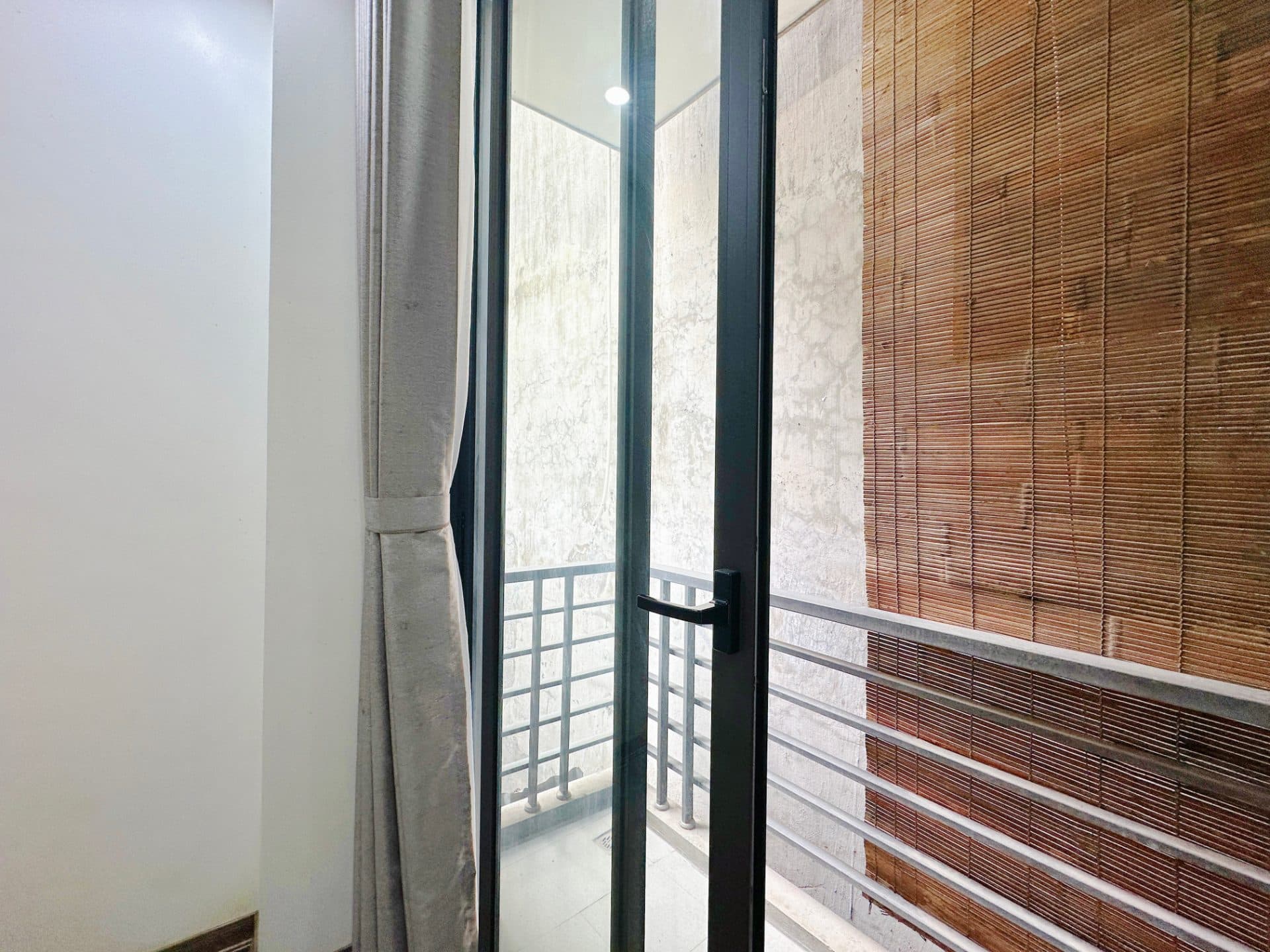 Comfortable 1 Bedroom in Tay Ho 2
