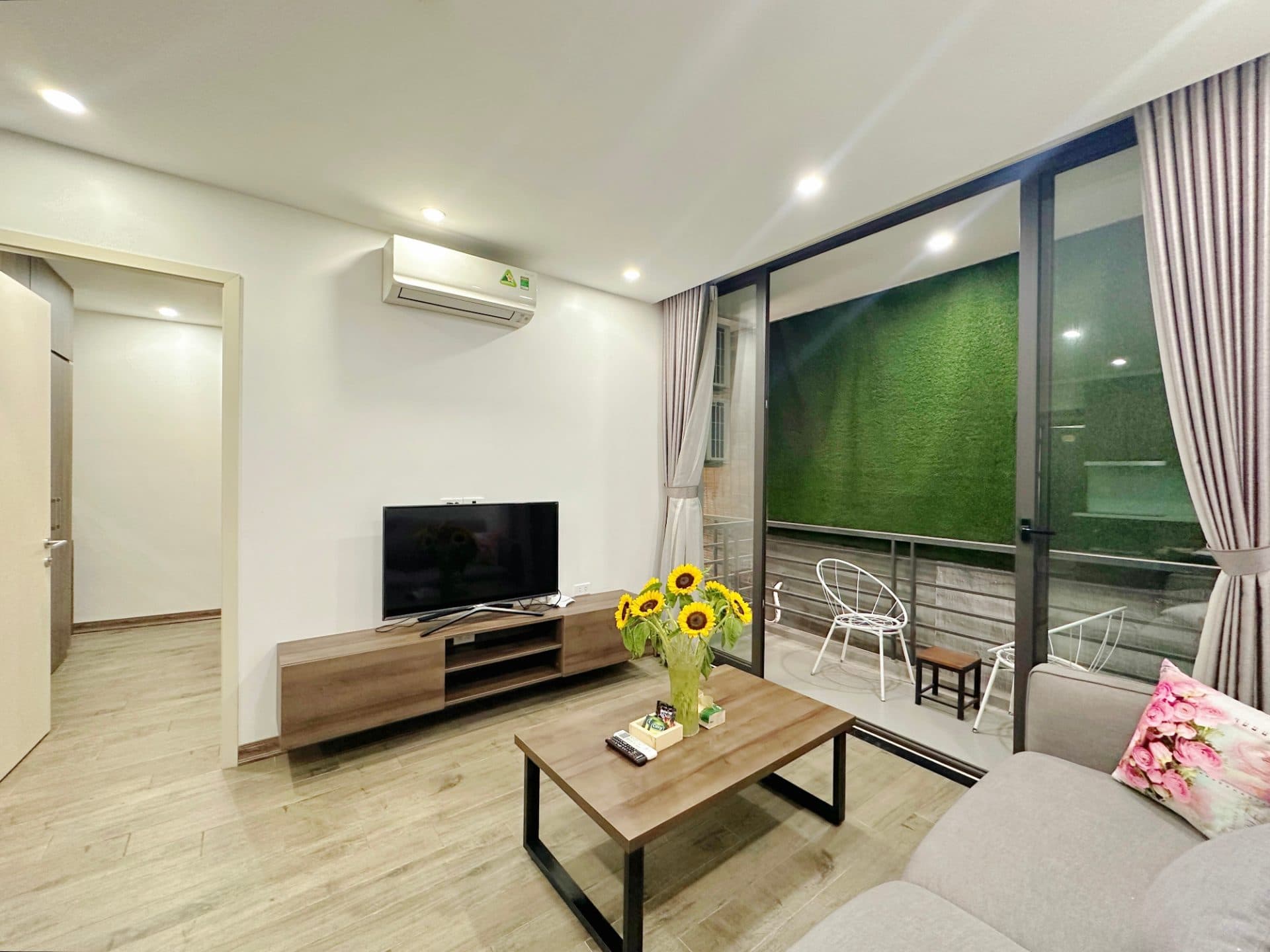 Comfortable 1 Bedroom in Tay Ho 3
