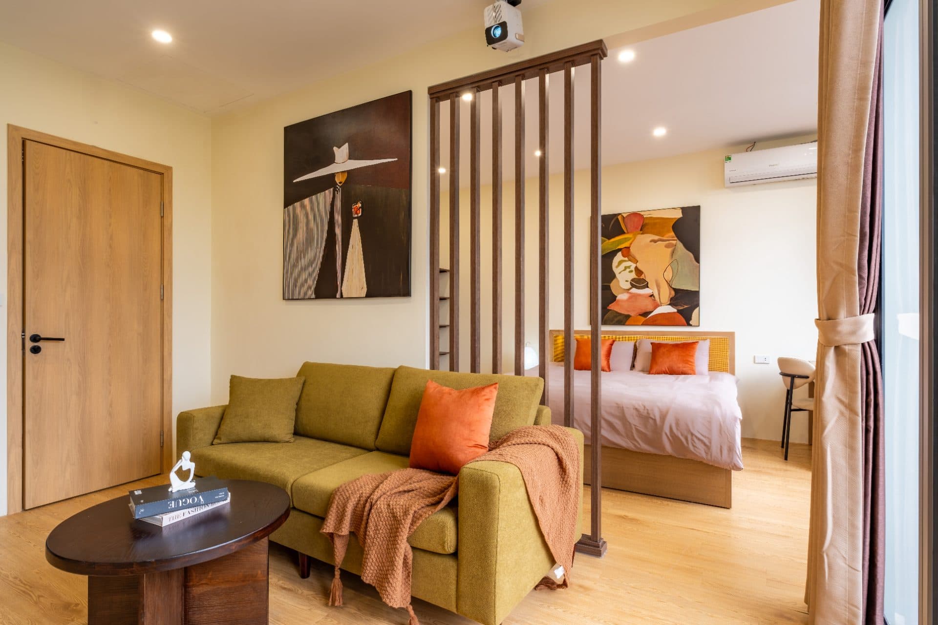 Modern 1 bedroom apartment on Vong Thi street 2
