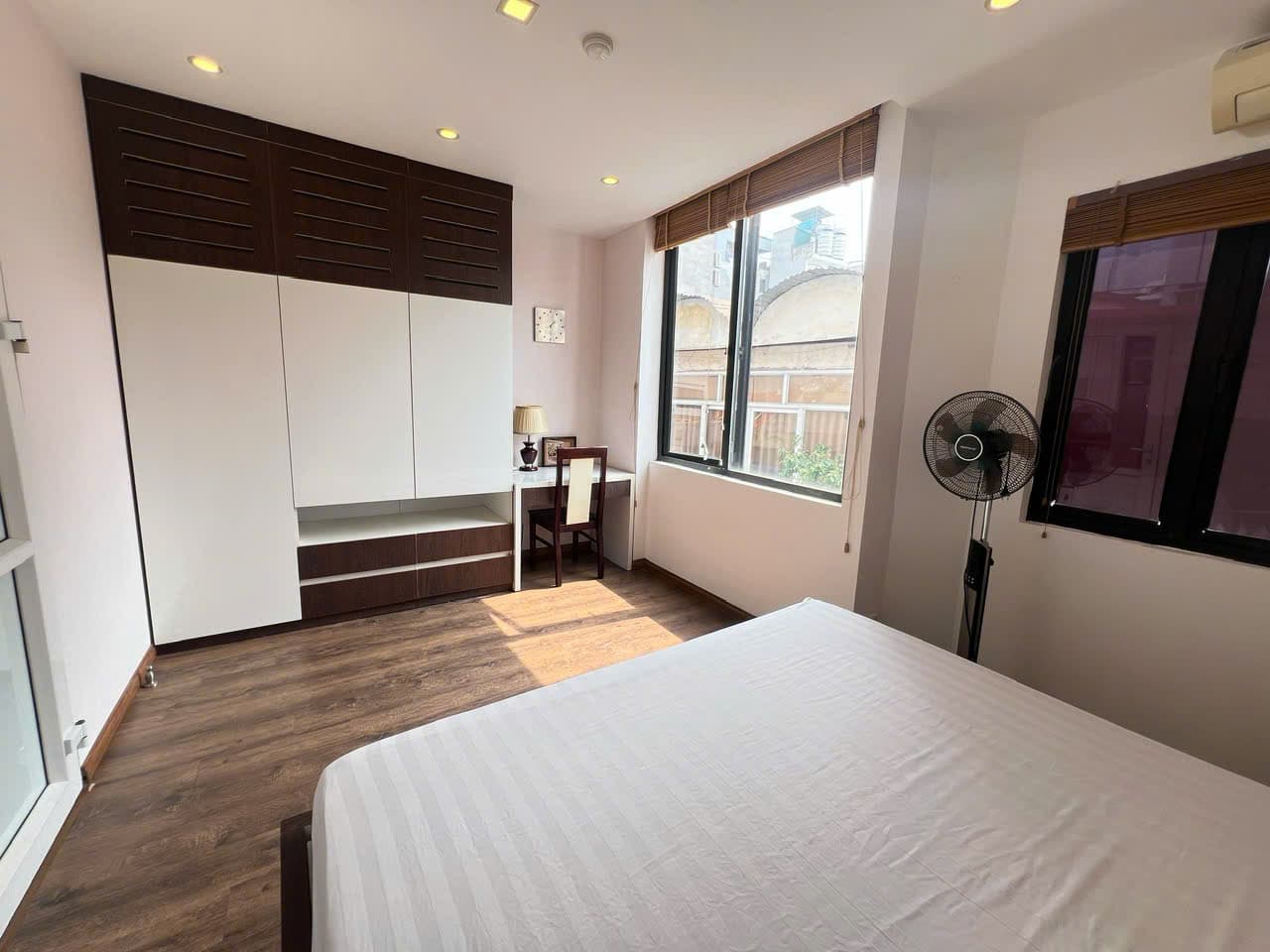 Bright 1-Bedroom Apartment on Dao Tan Street 3