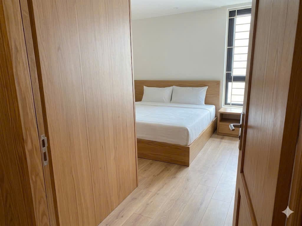 Bright & Neat 2-Bedroom Apartment on Dao Tan Street 3