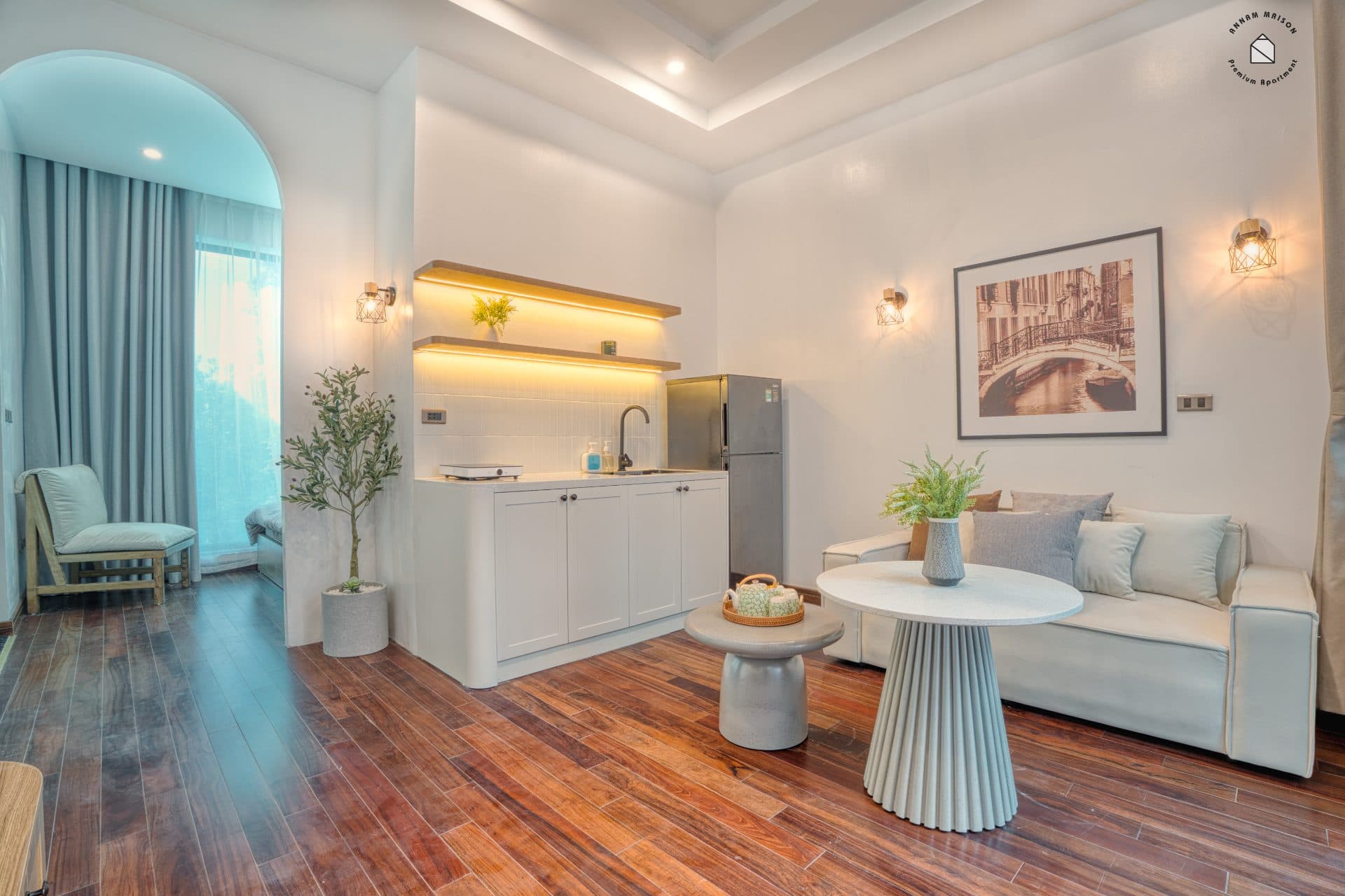 Modern 1 bedroom apartment on Xom Chua street