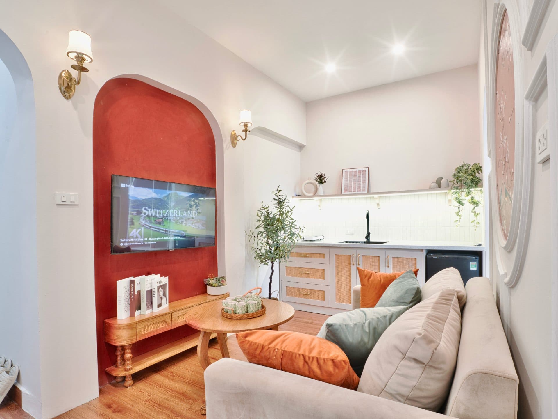 Modern 1 bedroom apartment Pham Hong Thai