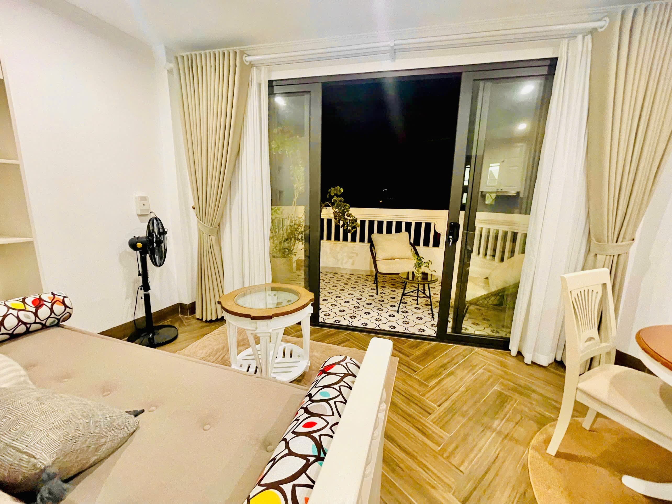 1 Bedroom Apartment with Massive Balcony on Lo Duc in Hai Ba Trung