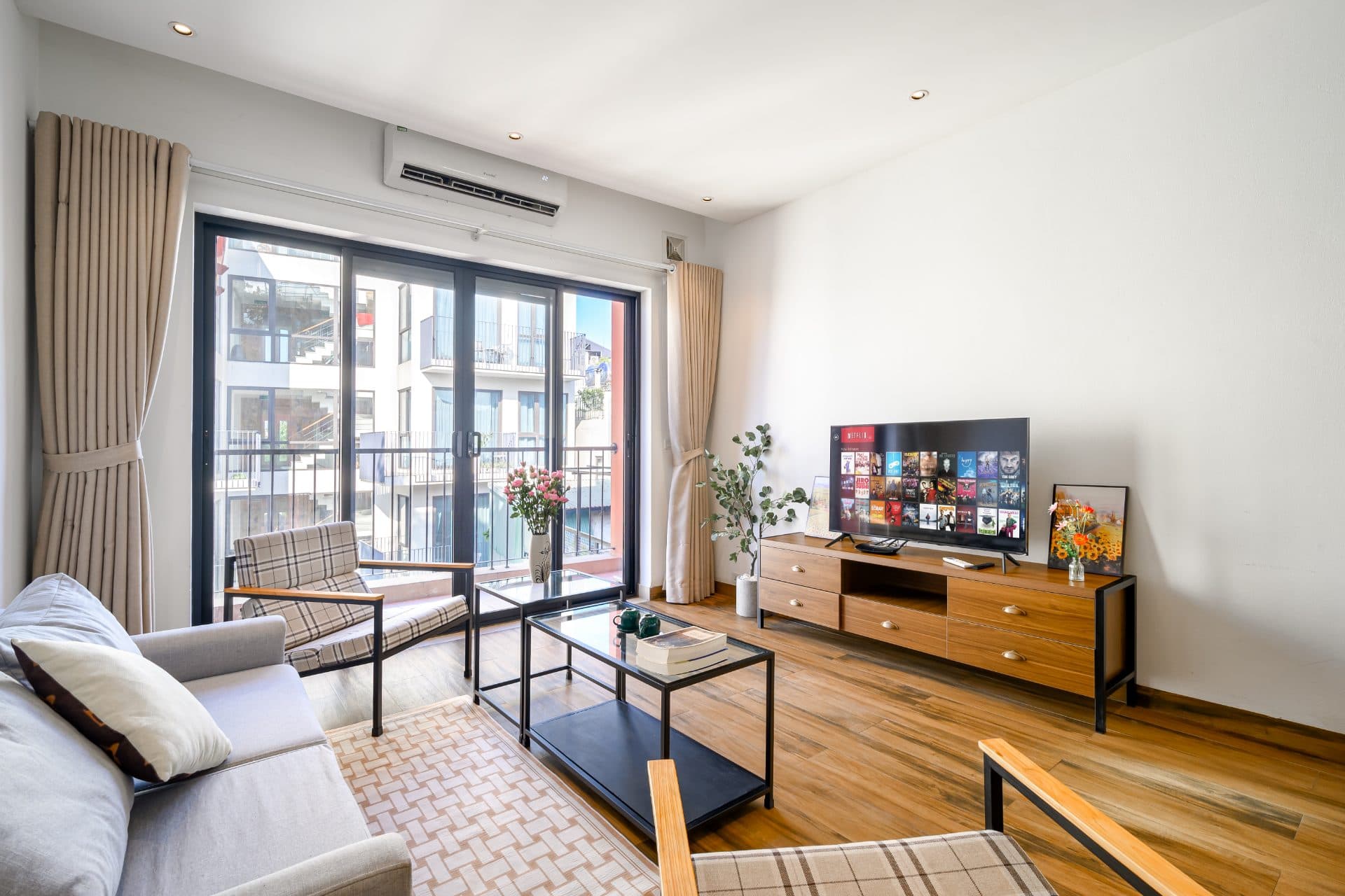 Gorgeous 2 Bedroom on Tu Hoa