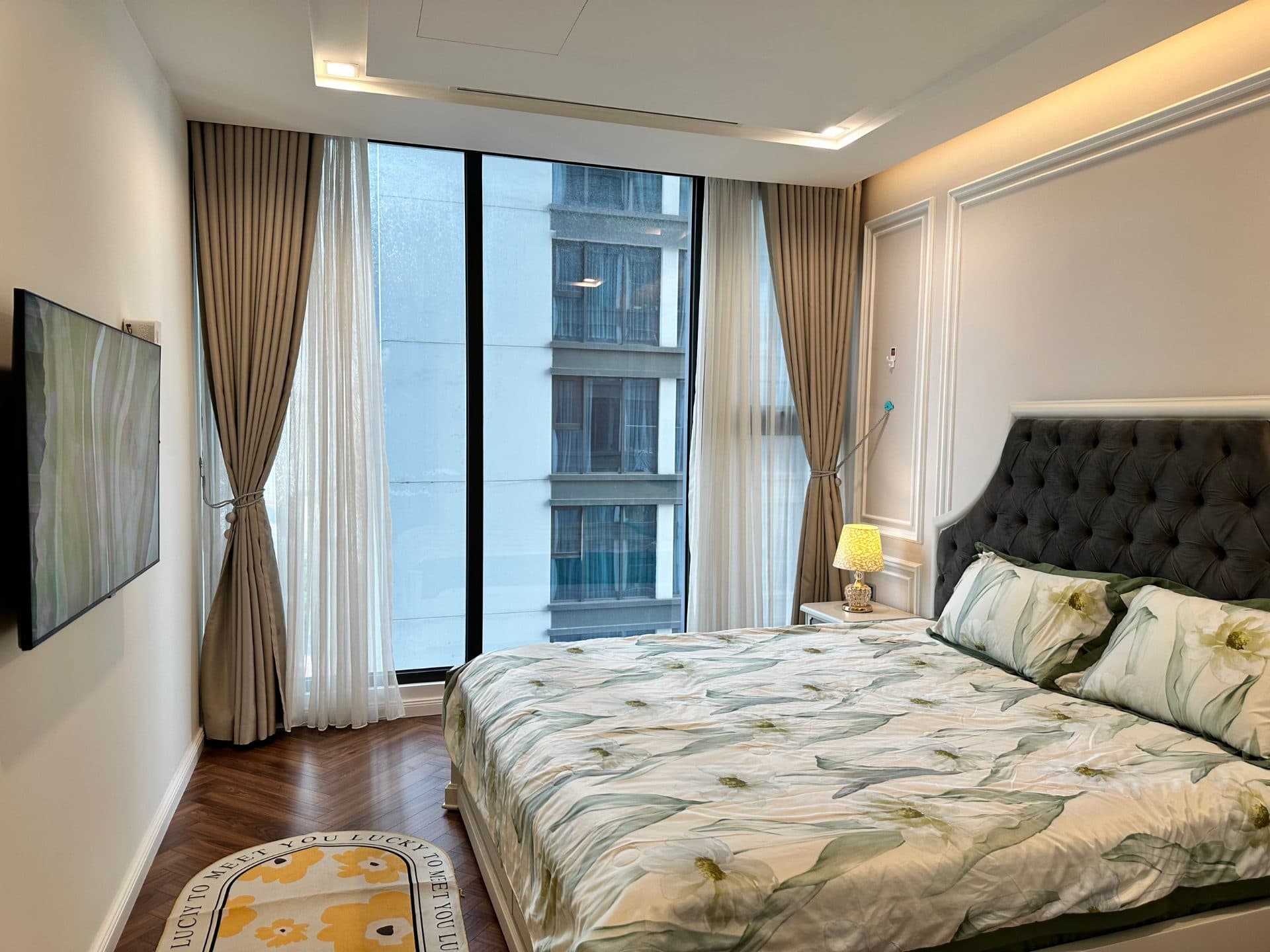 High-Rise Metropolis 3 Bedroom in Ba Dinh 2