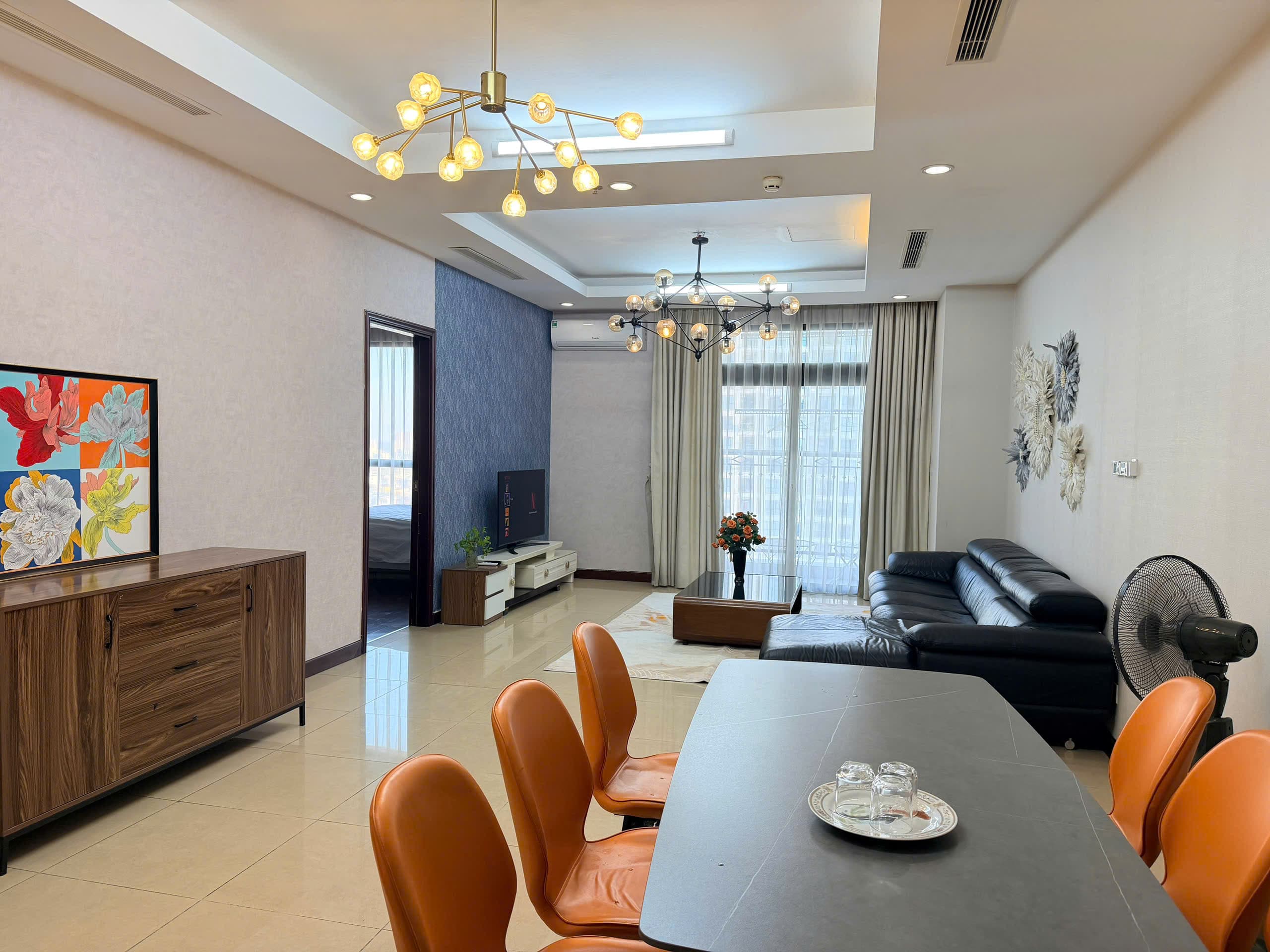 High-Floor 2 Bedrooms in Royal City 2