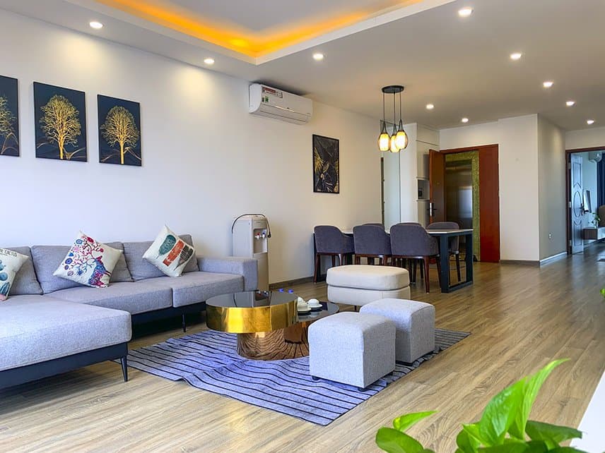 Top floor lake view apartment on Xuan Dieu street