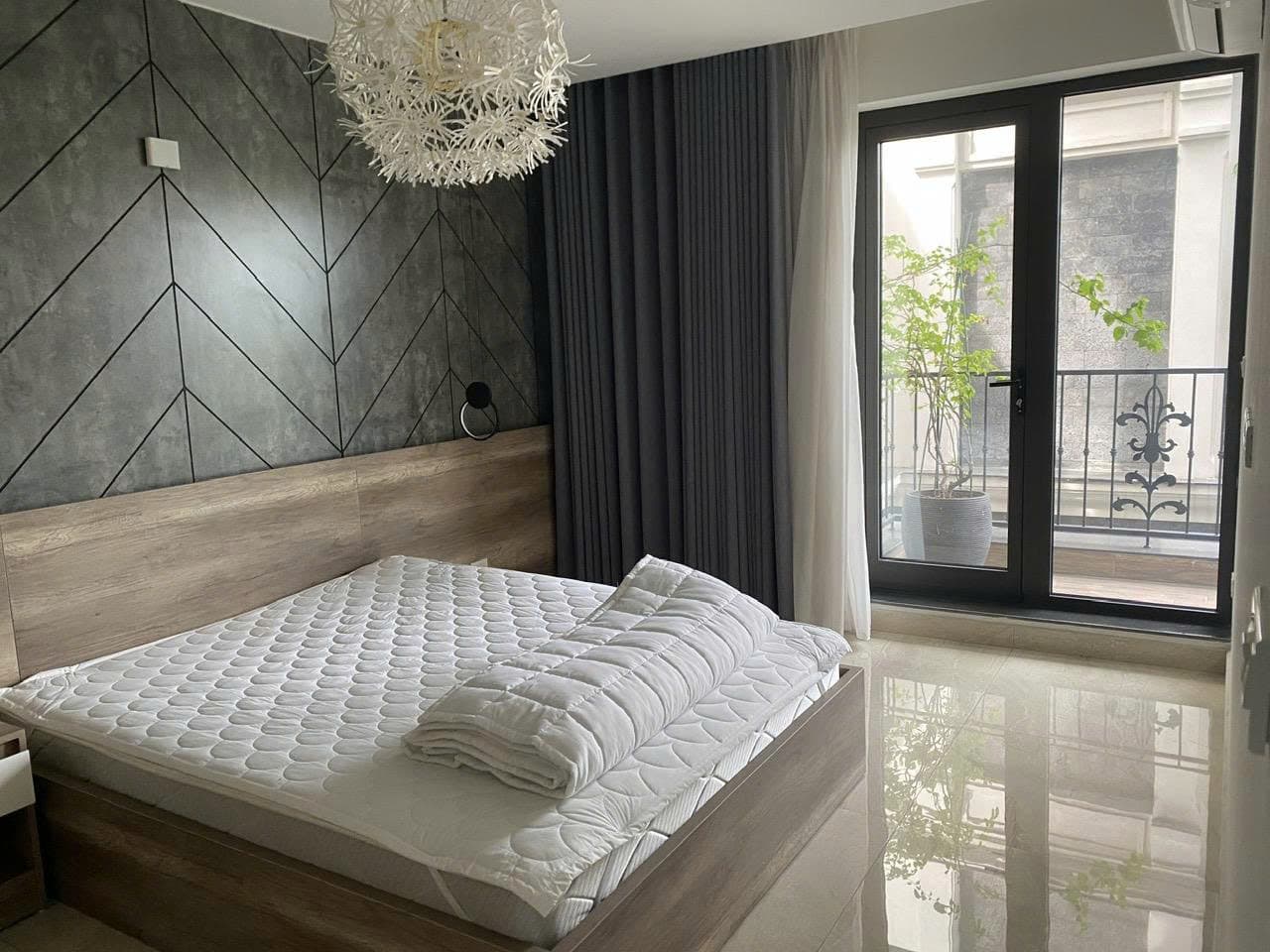 3 Bedroom Apartment with Expansive Lake Views on To Ngoc Van Street 2