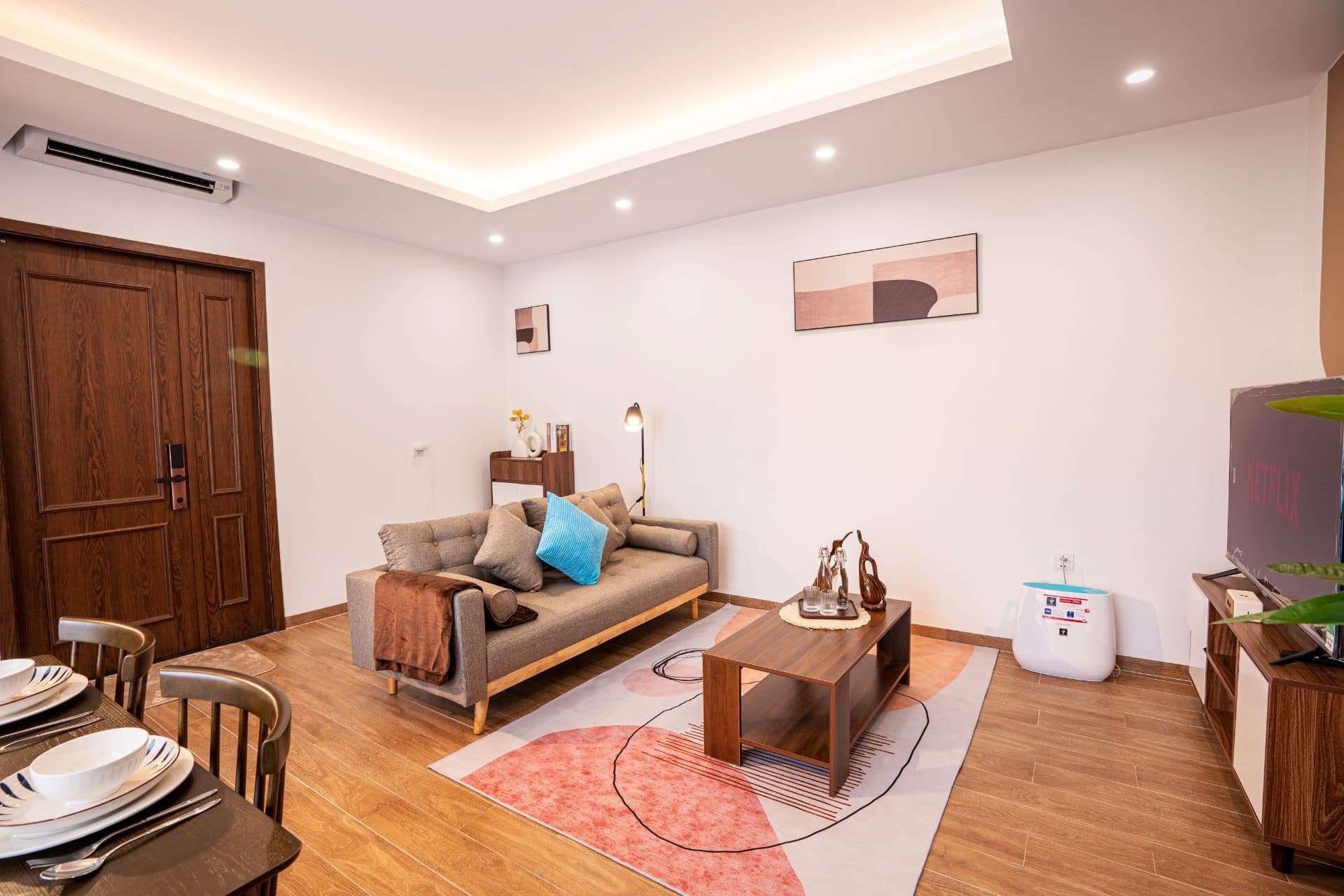 Homely 2 Bedroom Apartment on No.12A Alley 45 To Ngoc Van Street - Apartment 104 2