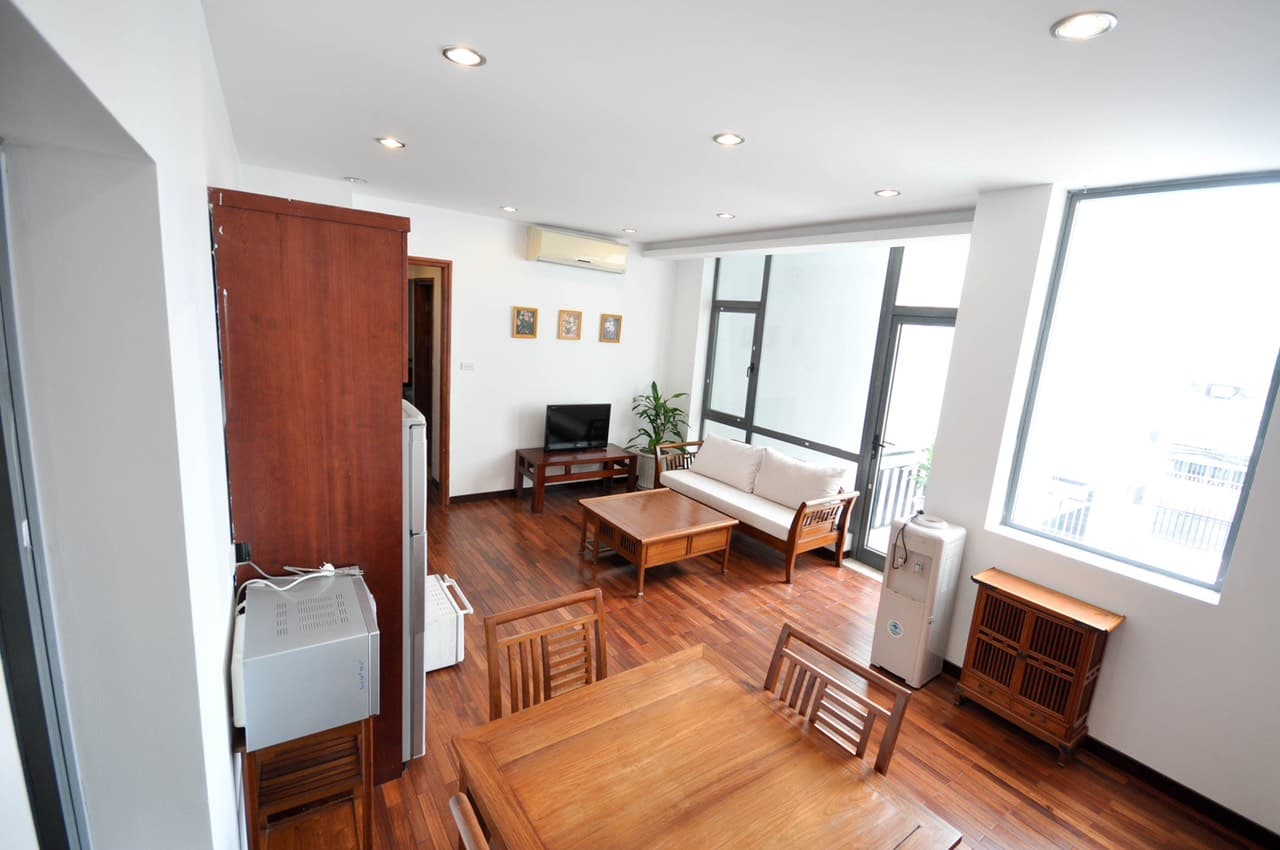 Homely 2 Bedroom Apartment in Xom Chua, Tay Ho 2