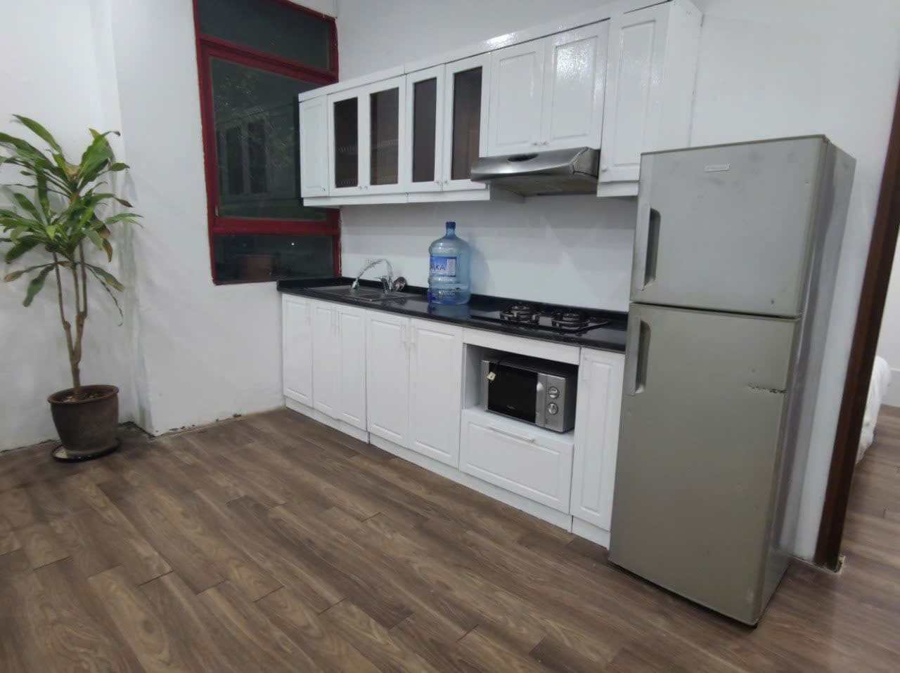 Comfortable 1-Bedroom Apartment at 8/81 Âu Cơ, Tây Hồ, Tây Hồ 2