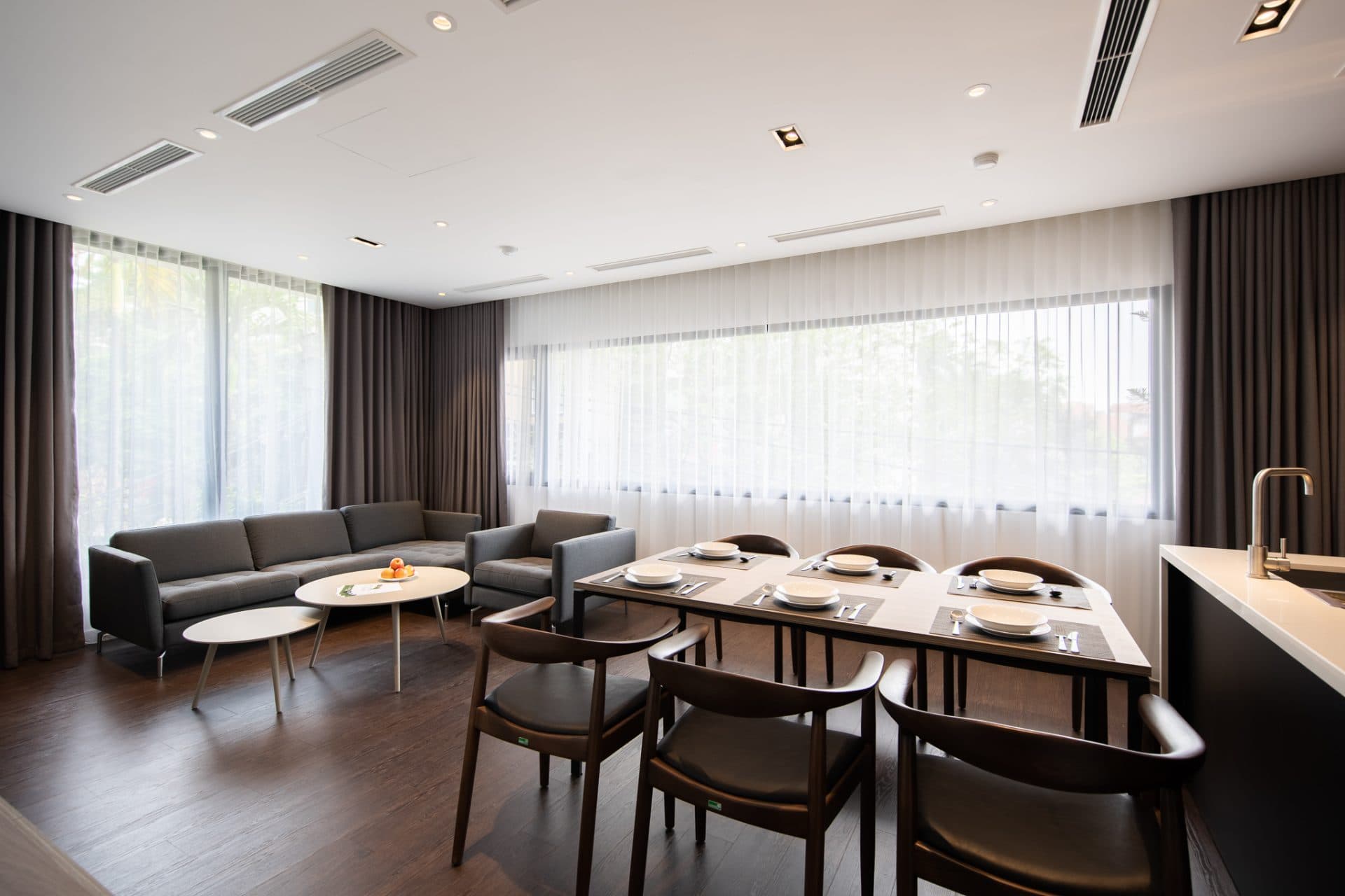 Stylish 2 Bedroom Apartment on To Ngoc Van, Tay Ho, Hanoi