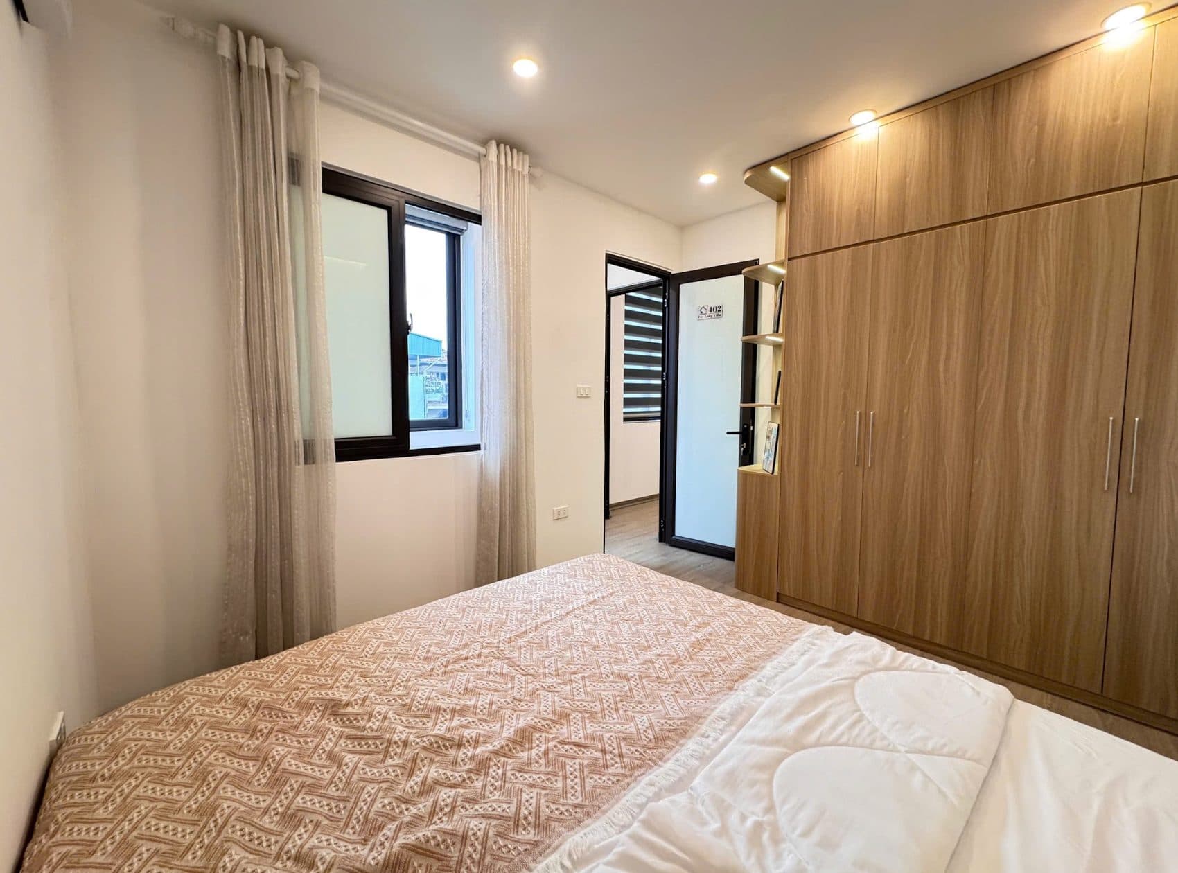 Studio in Tây Hồ · 347 Âu Cơ