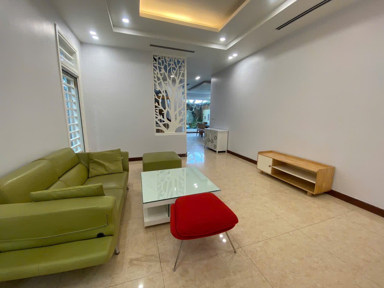 Elegant 4 Bedroom House in Ciputra near UNIS 3
