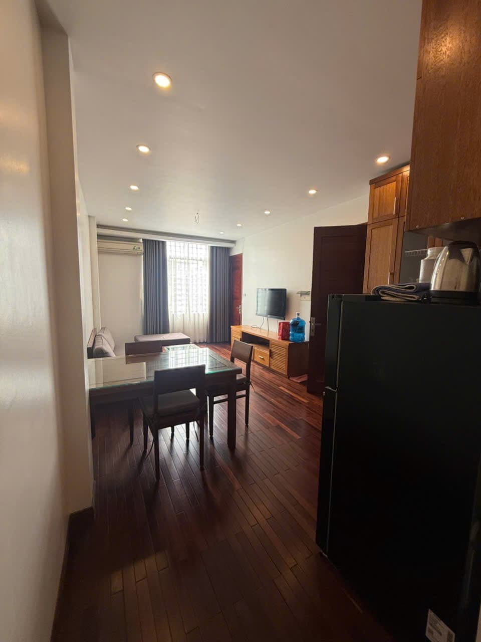 Warm 2 Bedroom Apartment on Ngoc Thuy, Long Bien 3