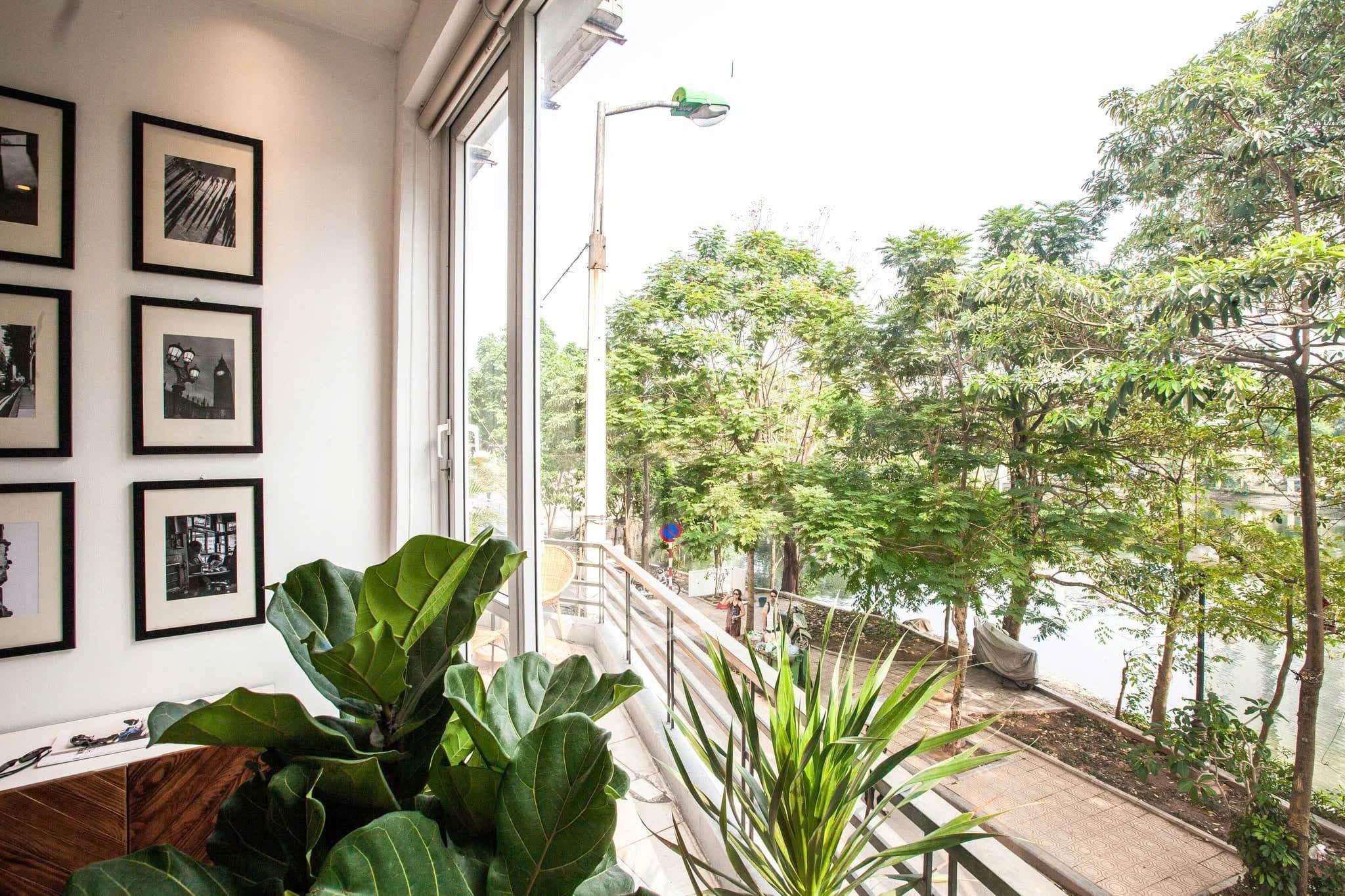 Gorgeous 2 Bedroom Apartment in Truc Bach, Trấn Vũ