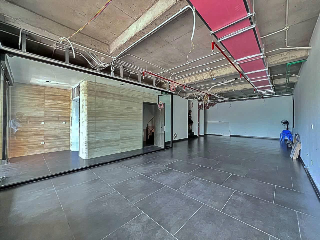 Luxury Commercial Space on Xuan Dieu, Tay Ho 3