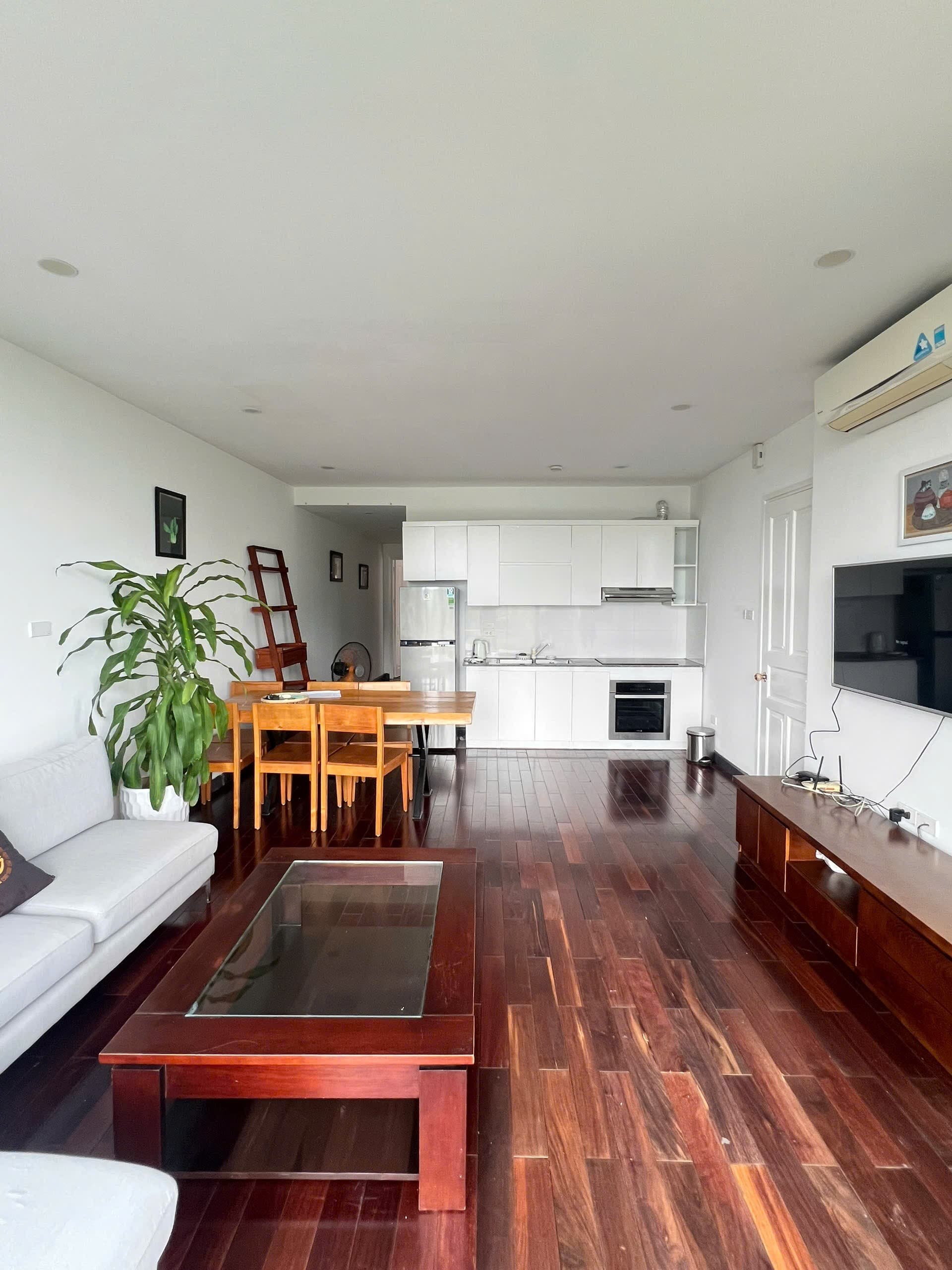 Homely 2 Bedroom Apartment in Xom Chua 2