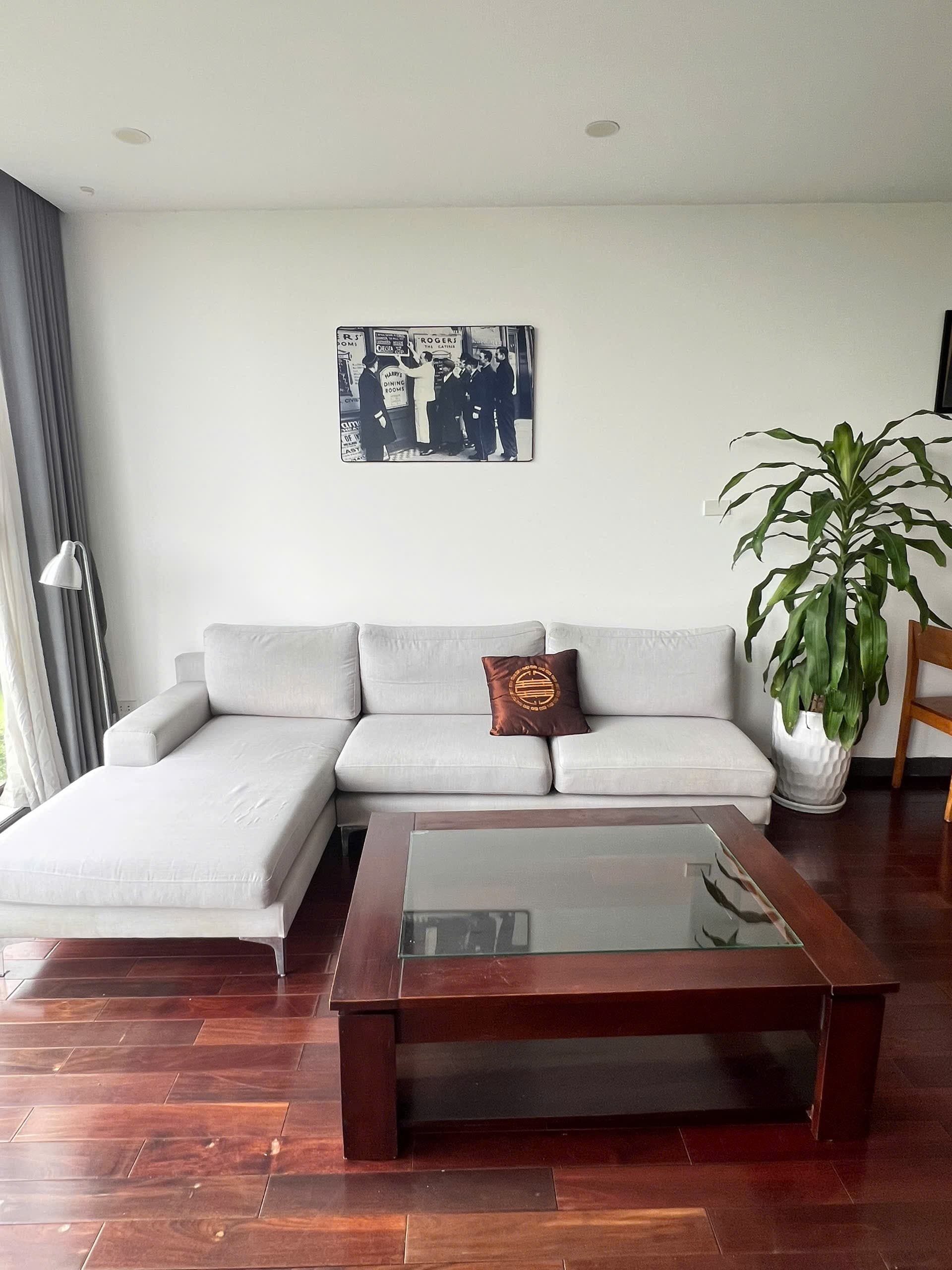 Homely 2 Bedroom Apartment in Xom Chua 3