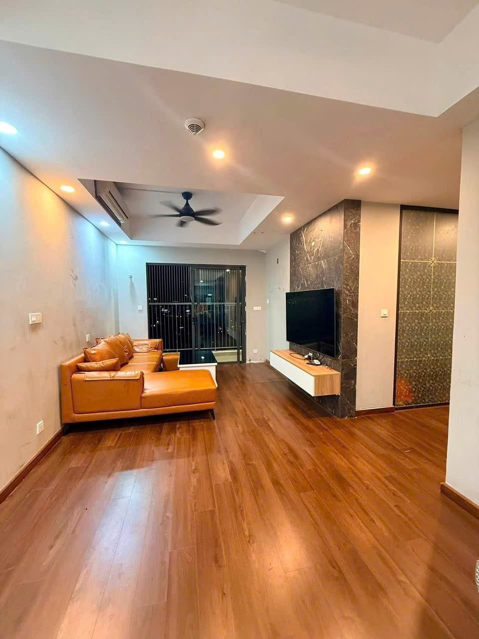 3-Bedroom Apartment for Rent at Kosmo West Lake, Hanoi