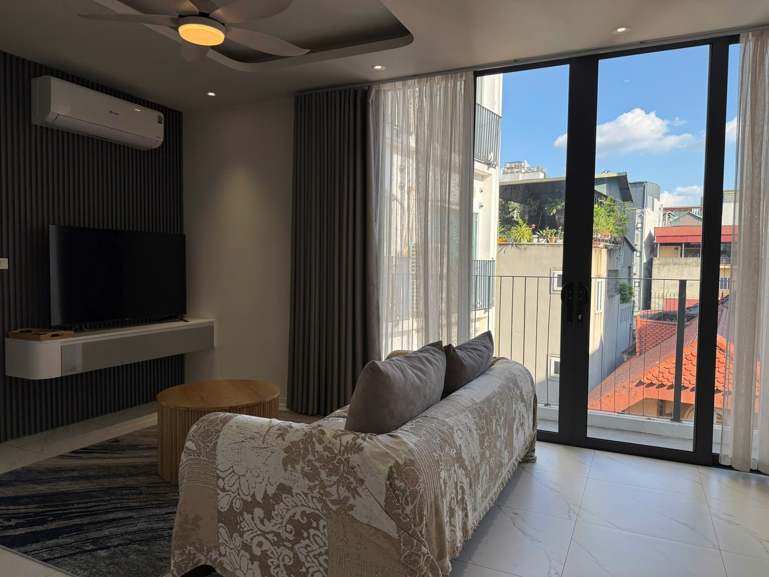 Furnished 1-Bedroom Apartment at 145 Yen Phu Nho, Tây Hồ