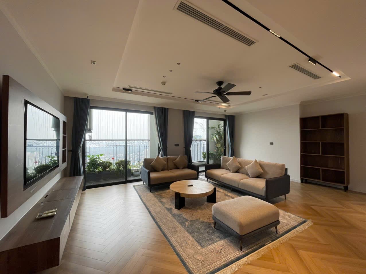 Luxury 4-Bedroom Apartment for Rent at Sunshine Riverside, Tay Ho – 200m² with Red River & West Lake Views