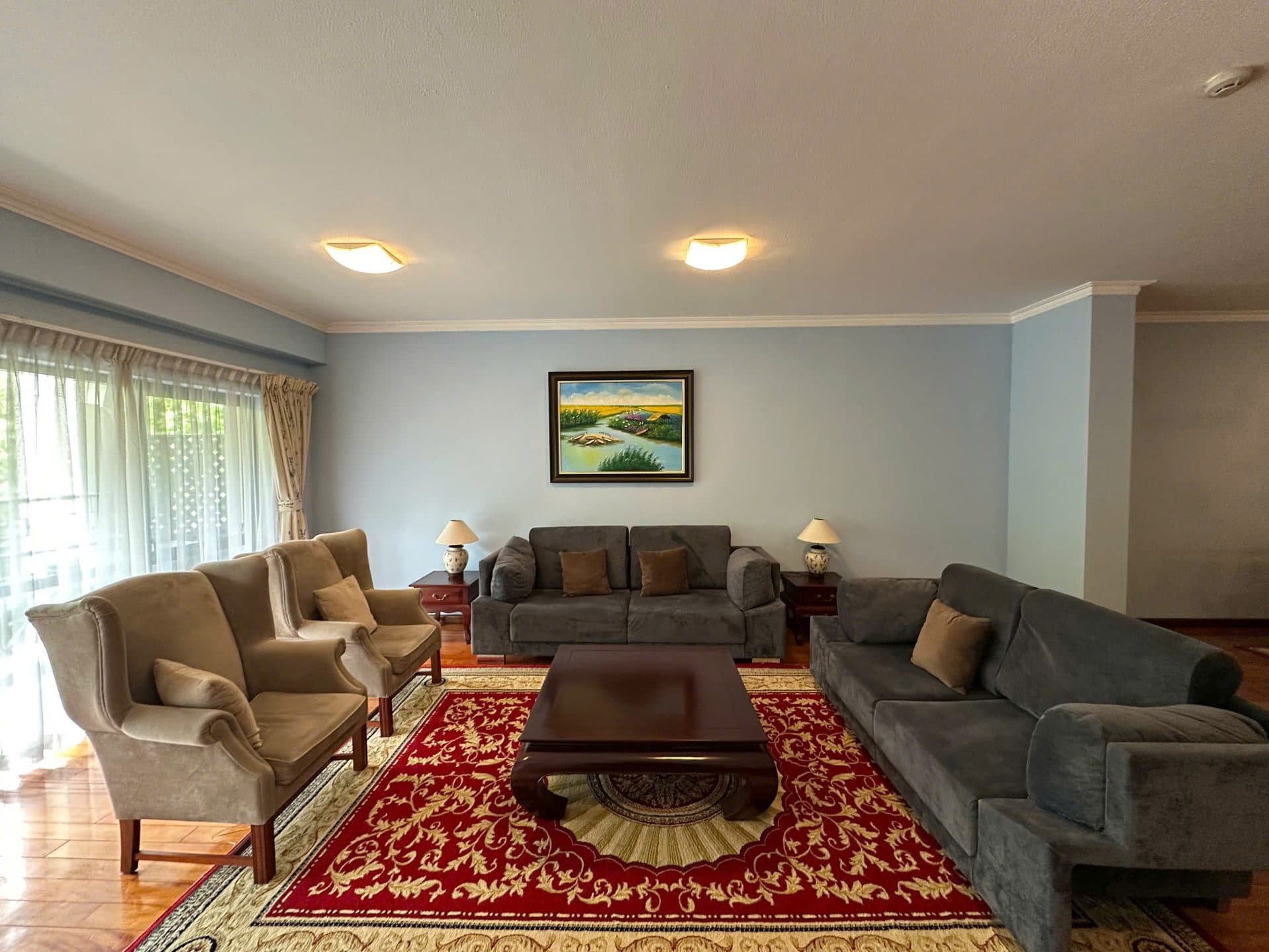 Balcony 3-Bed Apartment for Rent in Old Quarter, Hanoi