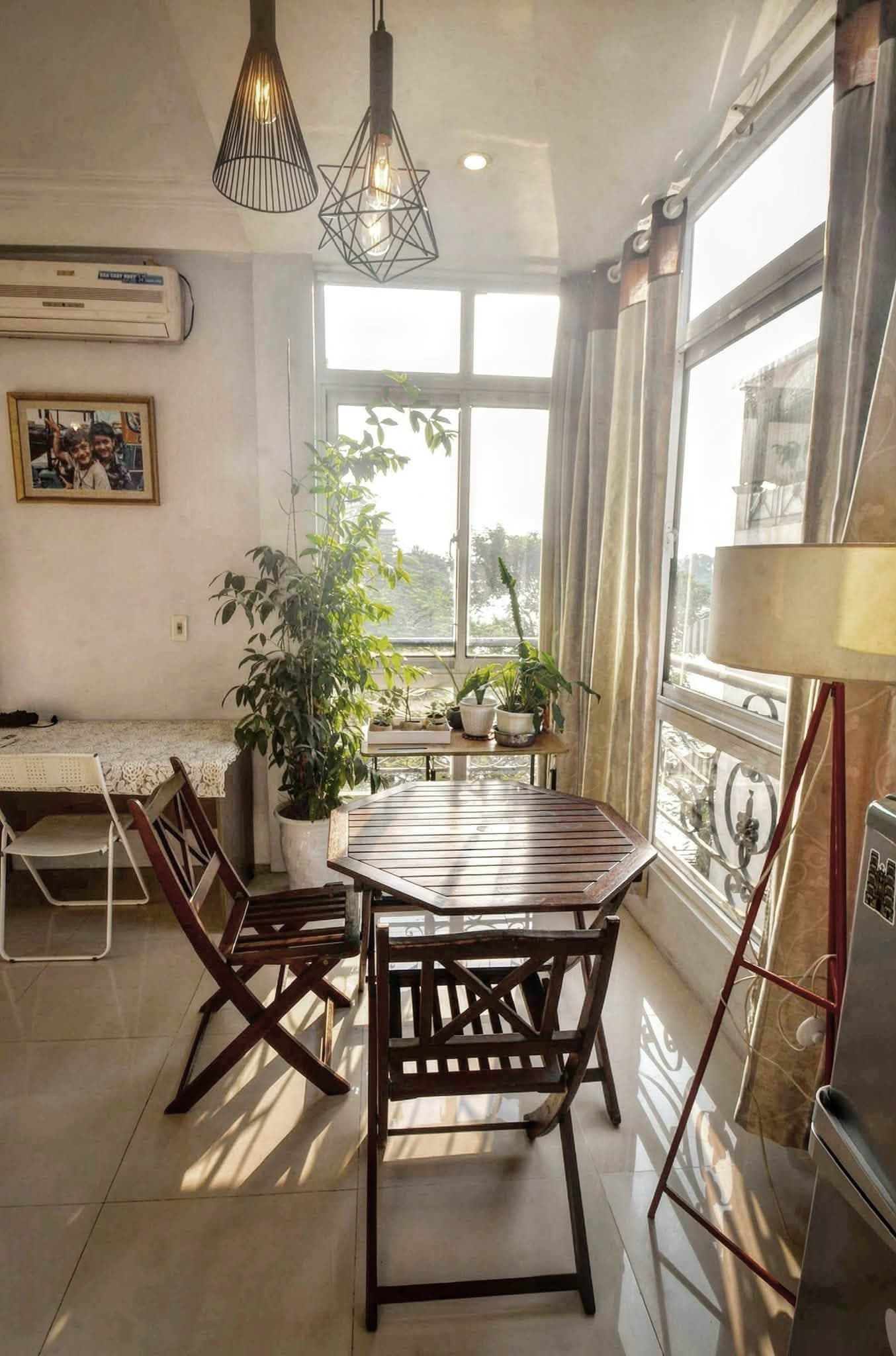 Balcony 1-Bed Apartment for Rent in West Lake, Hanoi