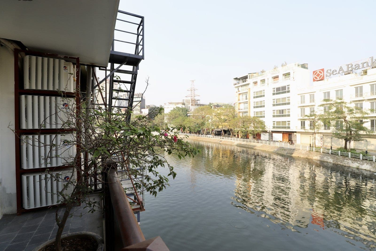 1-Bedroom Apartment with Balcony on Lạc Chính, Ba Đình · Unit 203