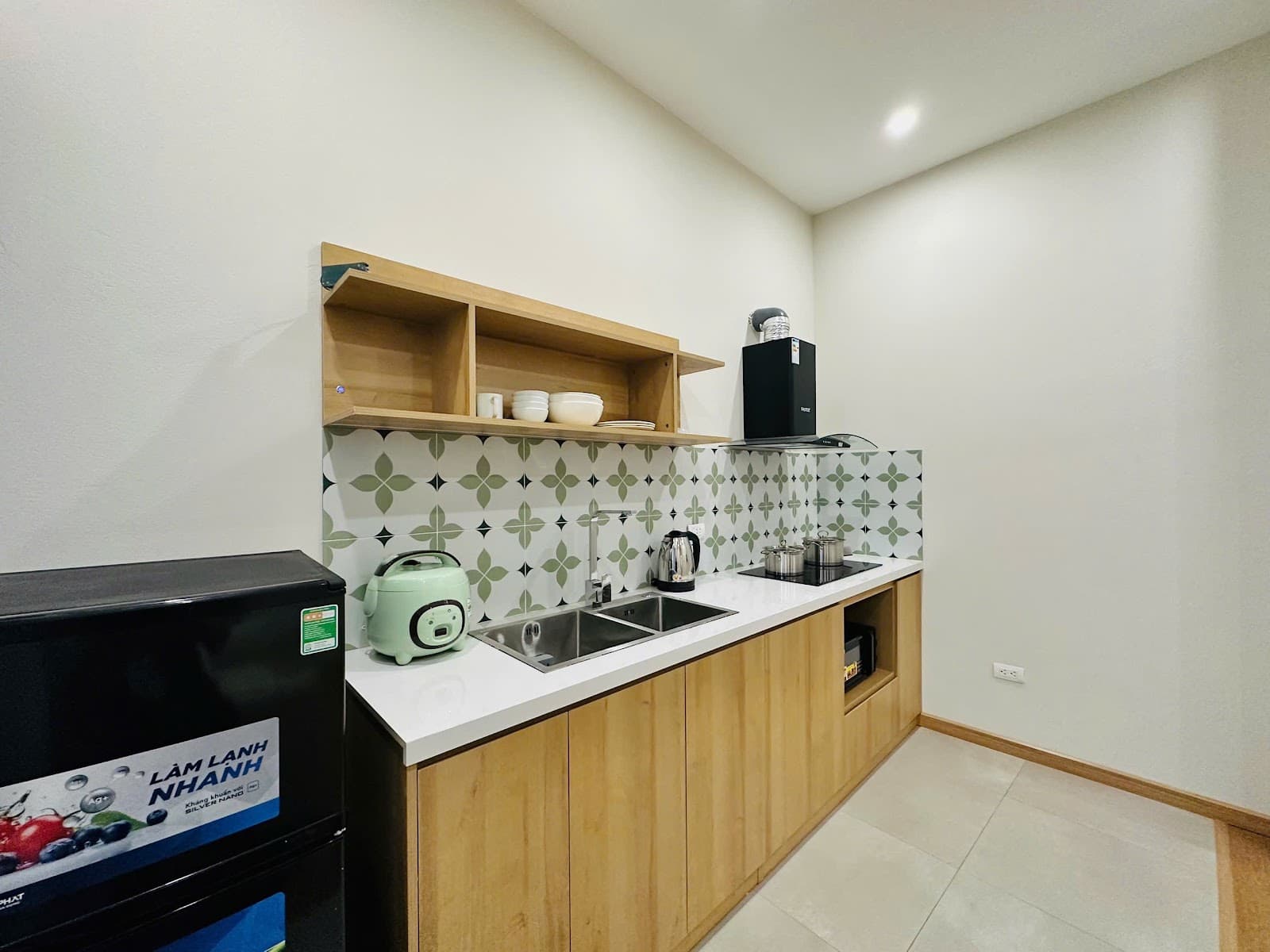 Modern 1-Bedroom Apartment on To Ngoc Van, Tây Hồ 3