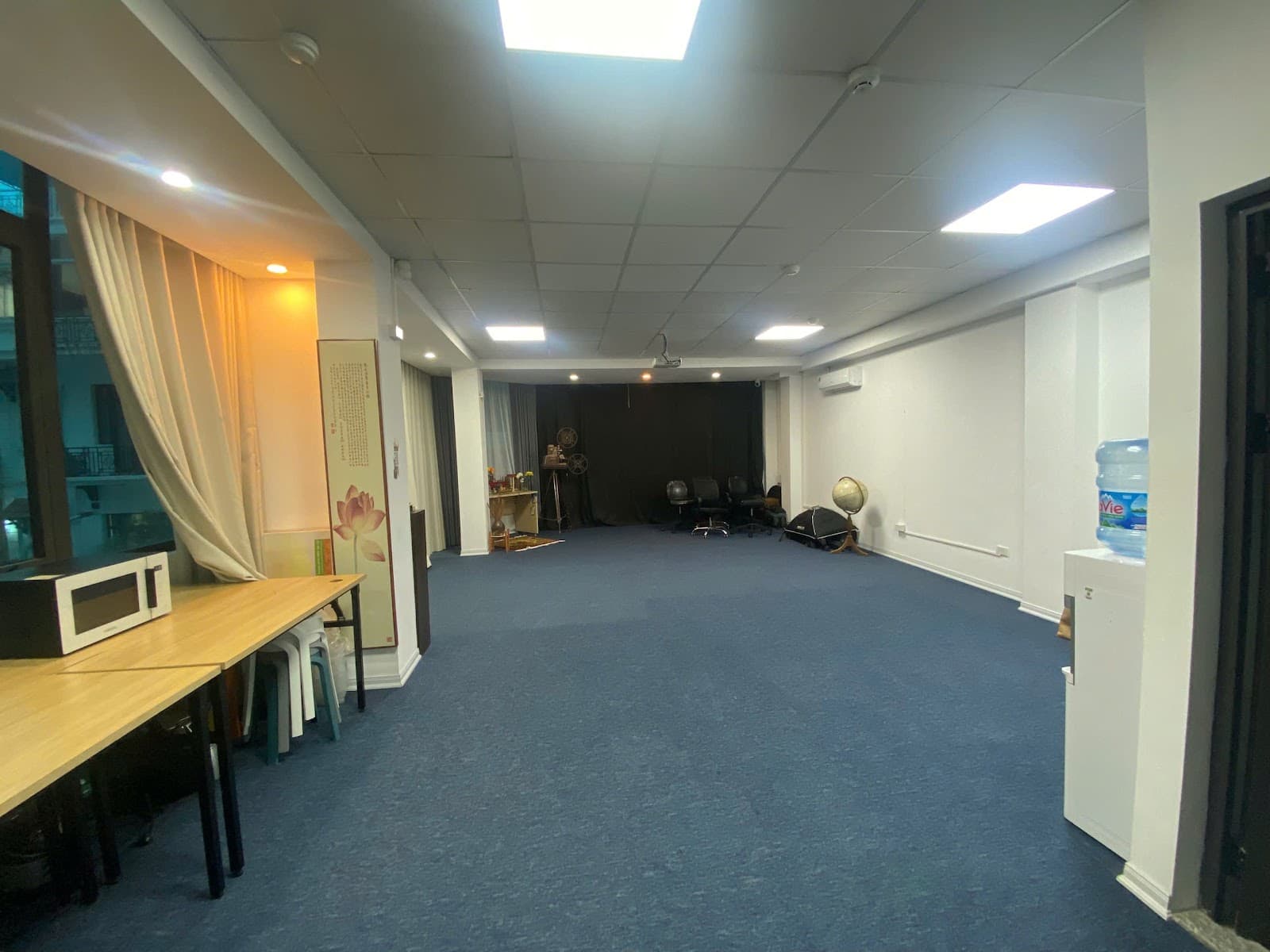 Commercial Space on 27 Huỳnh Thúc Kháng, Vietnam · Ref 5F6DC3 3