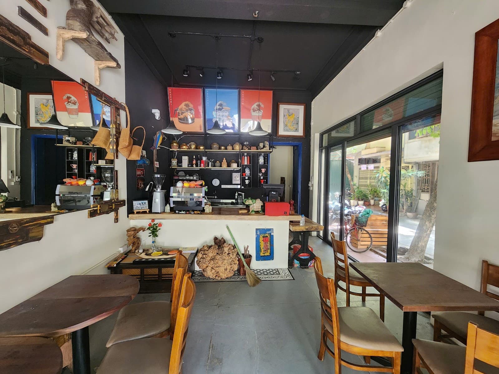 Commercial Space at Nguyên Hồng, Đống Đa 2