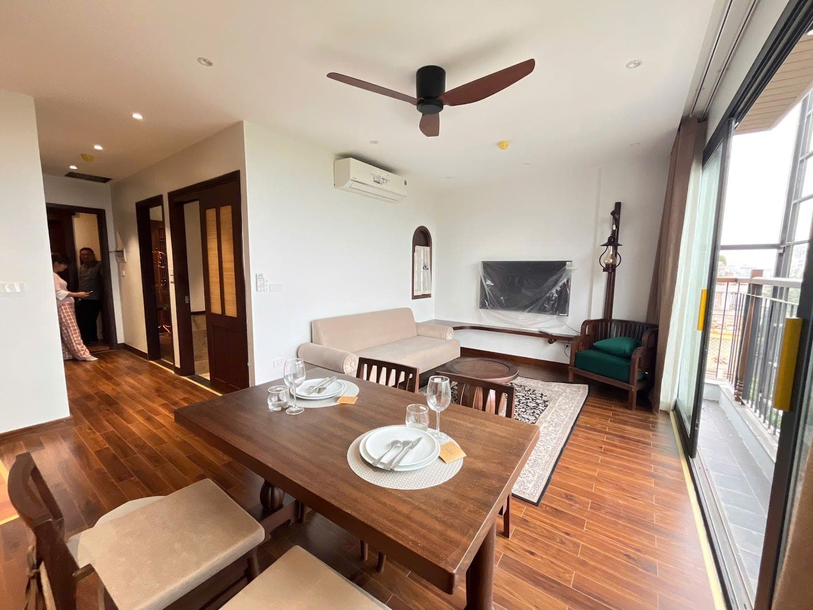 Indochine 2-Bedroom Apartment in Tây Hồ · 11/8 Tu Hoa
