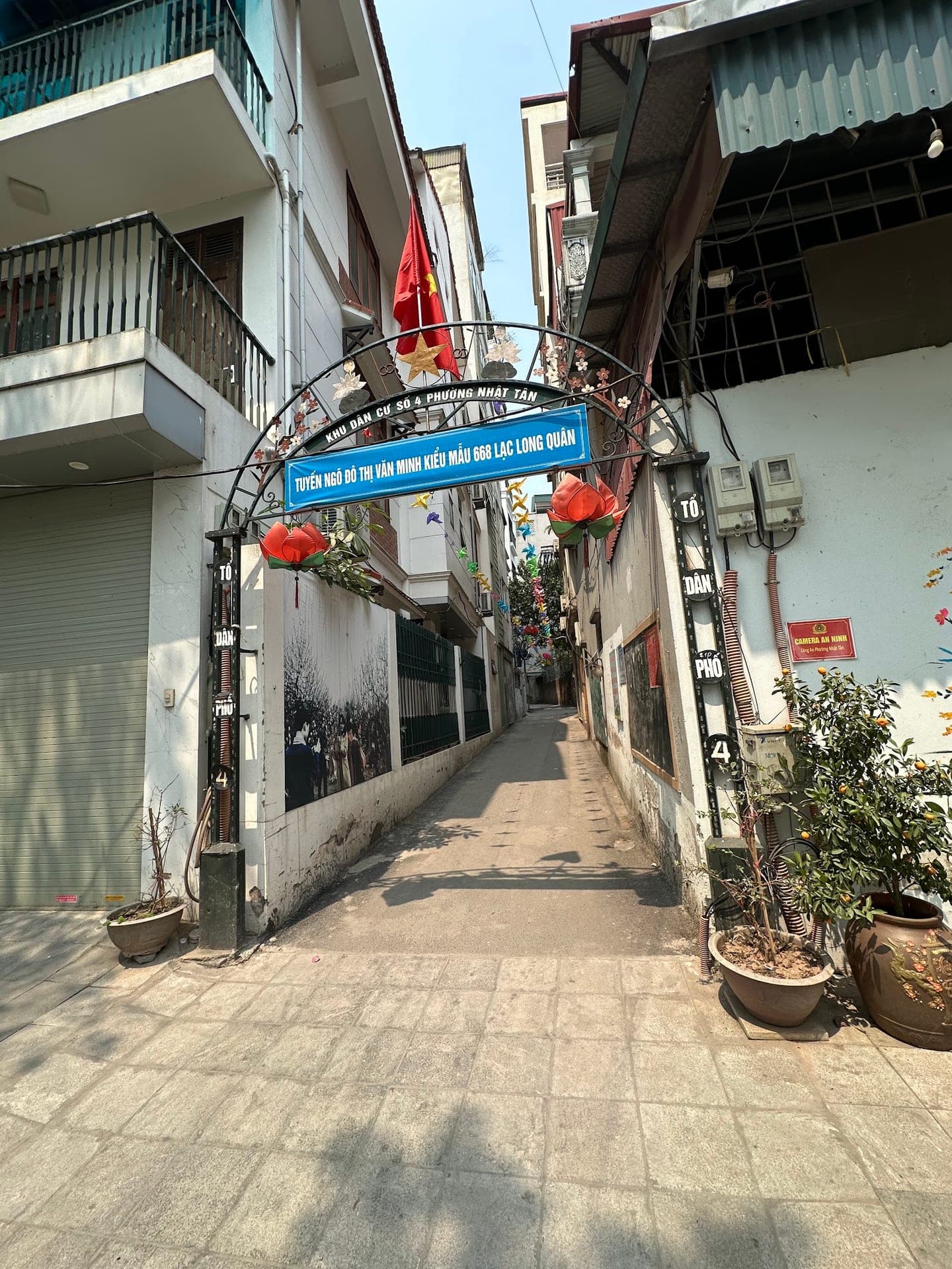 Modernized Balcony 1-Bed Apartment in Tây Hồ · TRỊNH CÔNG SƠN (Unit 401) 3