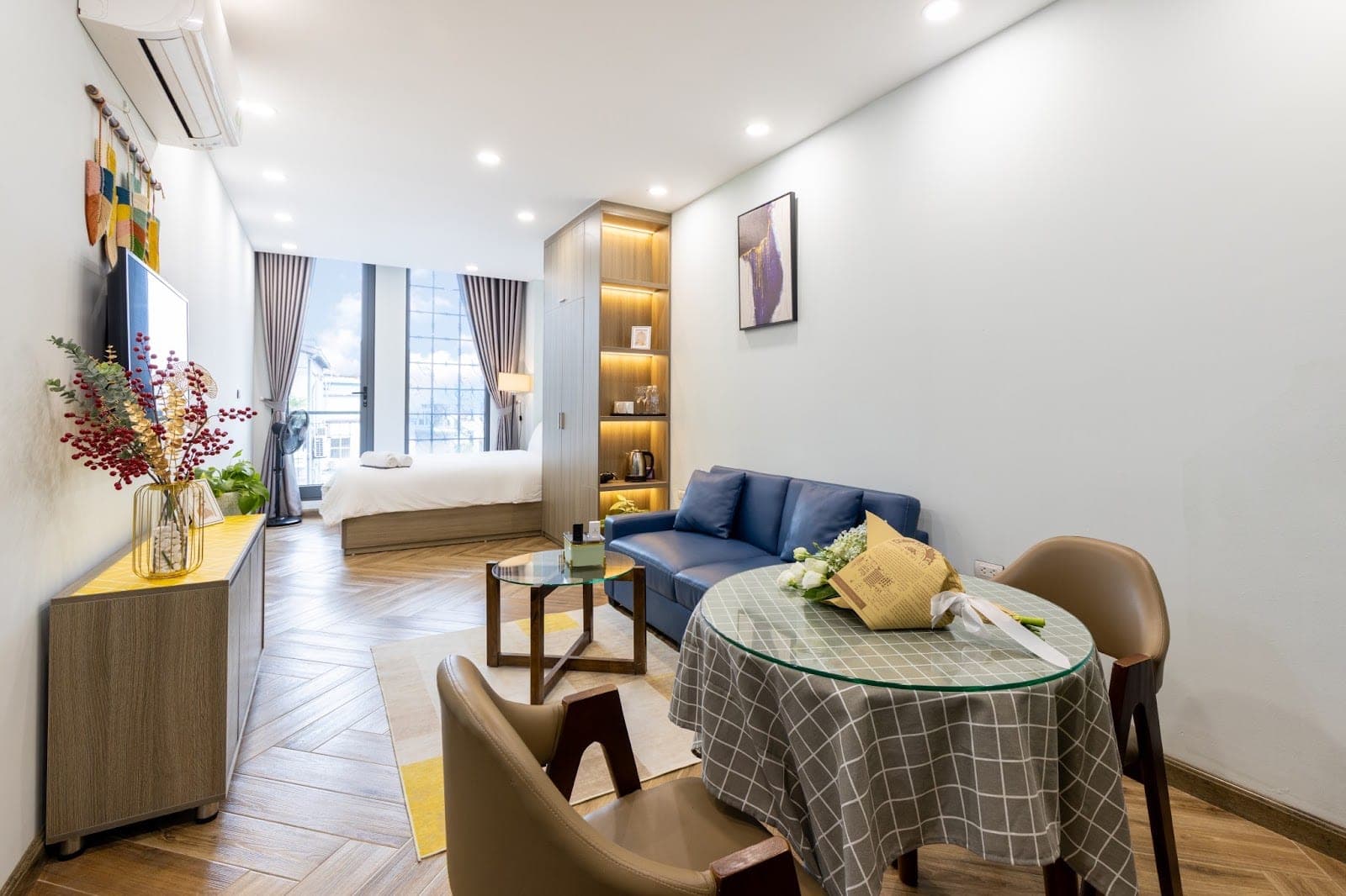 Balcony Studio for Rent in West Lake, Hanoi