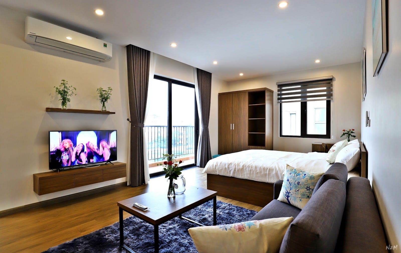 Studio Apartment on 9/12 Ngõ 9 Đặng Thai Mai, Tây Hồ (Unit 301)