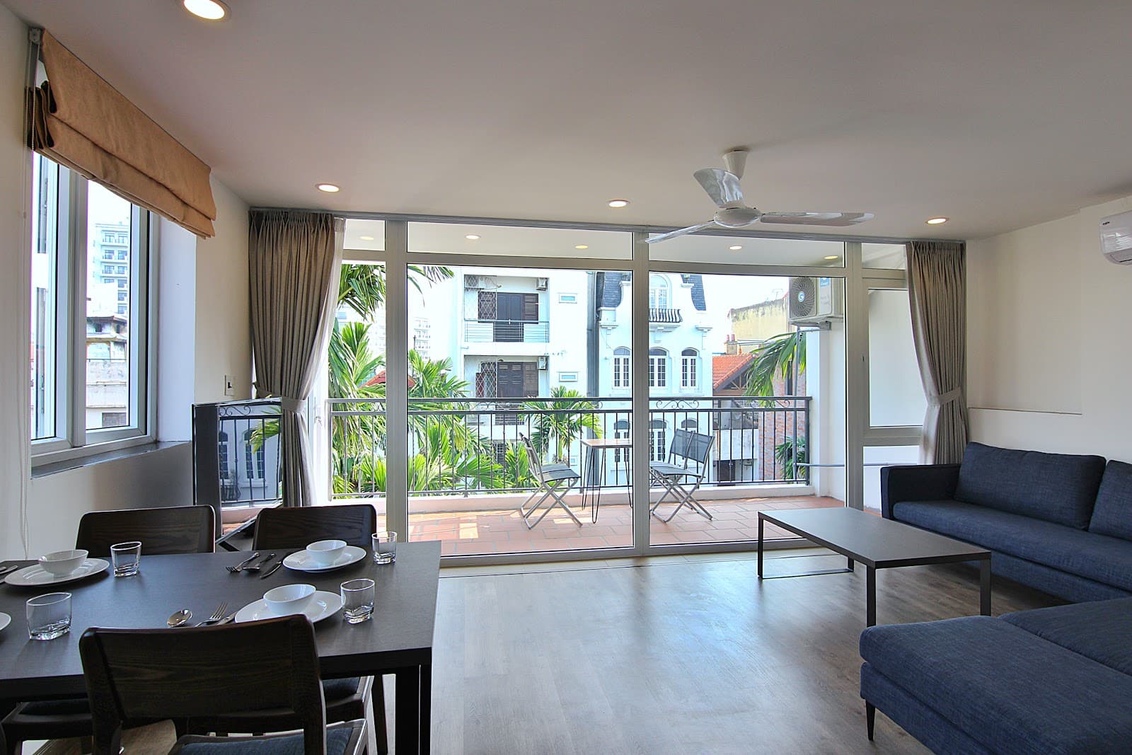 Well Managed Apartment on 12/2/5 Đặng Thai Mai, Vietnam 2