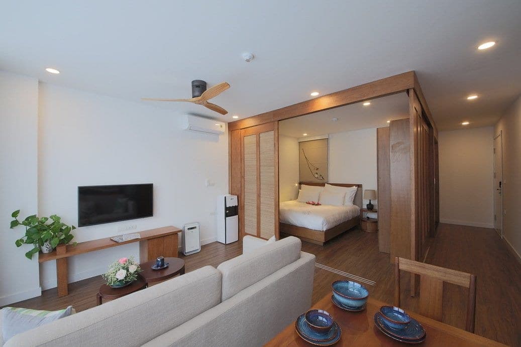 1-Bedroom Apartment with Balcony at 19/36 Dao Tan, Ba Đình · Unit 302